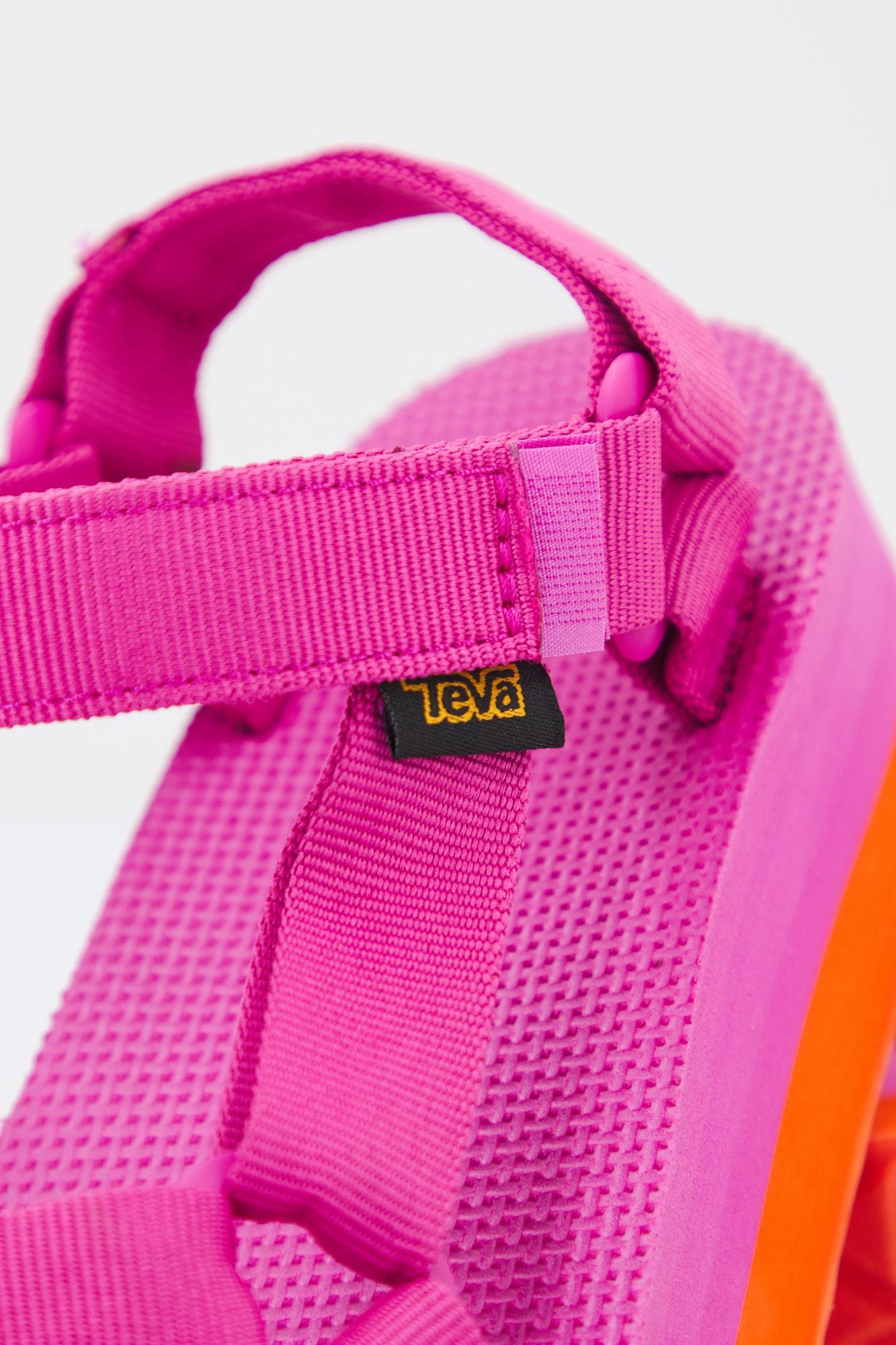 TEVA  W FLATFORM UNIVERS en color ROSA (3)