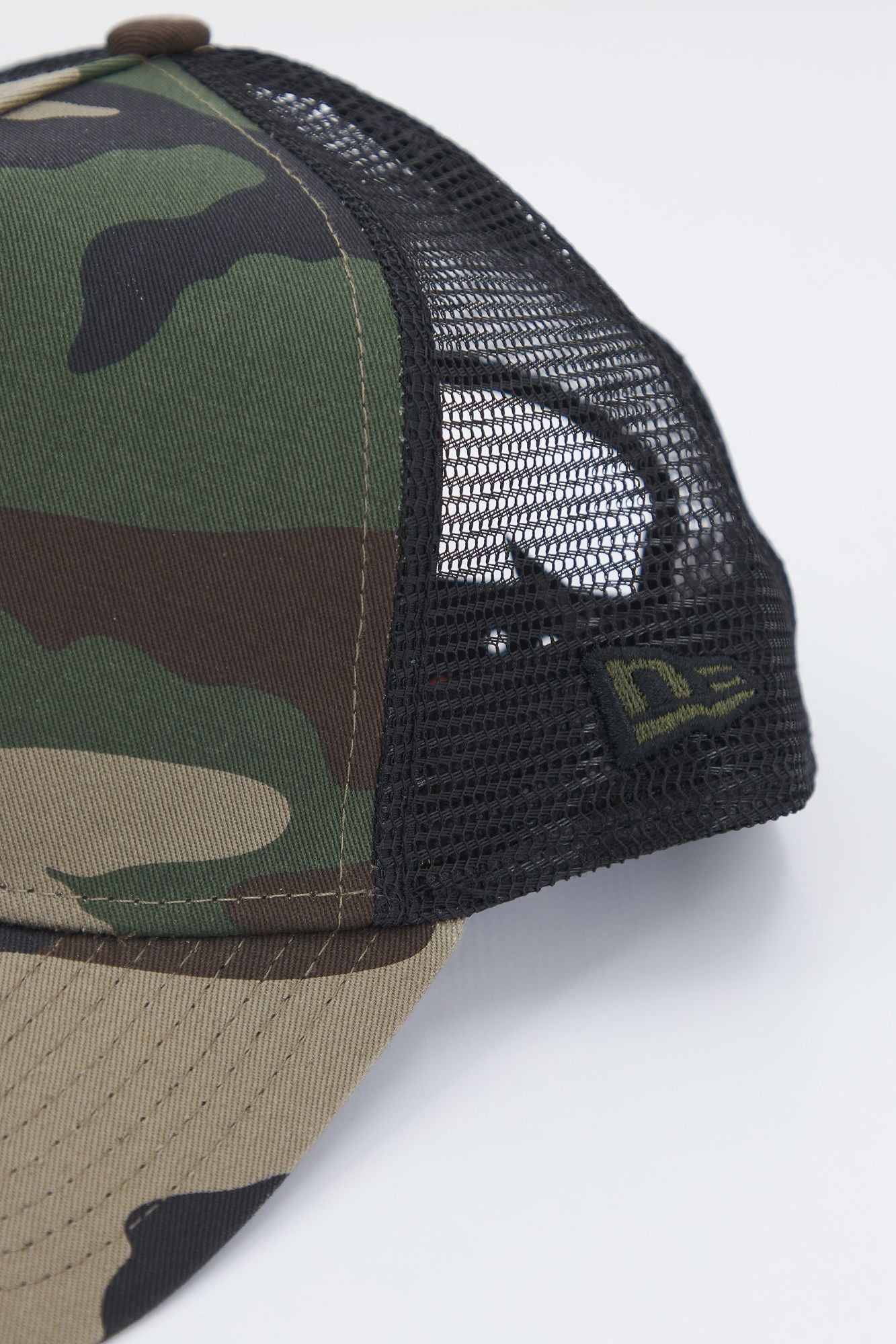 NEW ERA CLEAN TRUCKER NEYYAN en color VERDE (4)