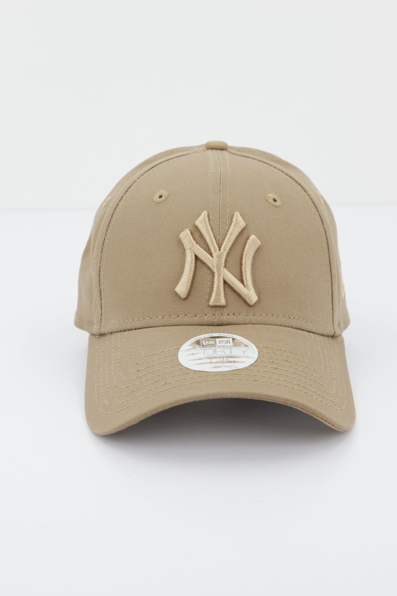 NEW ERA  WMNS LEAGUE ESS 9FORTY NEY en color MARRON (1)