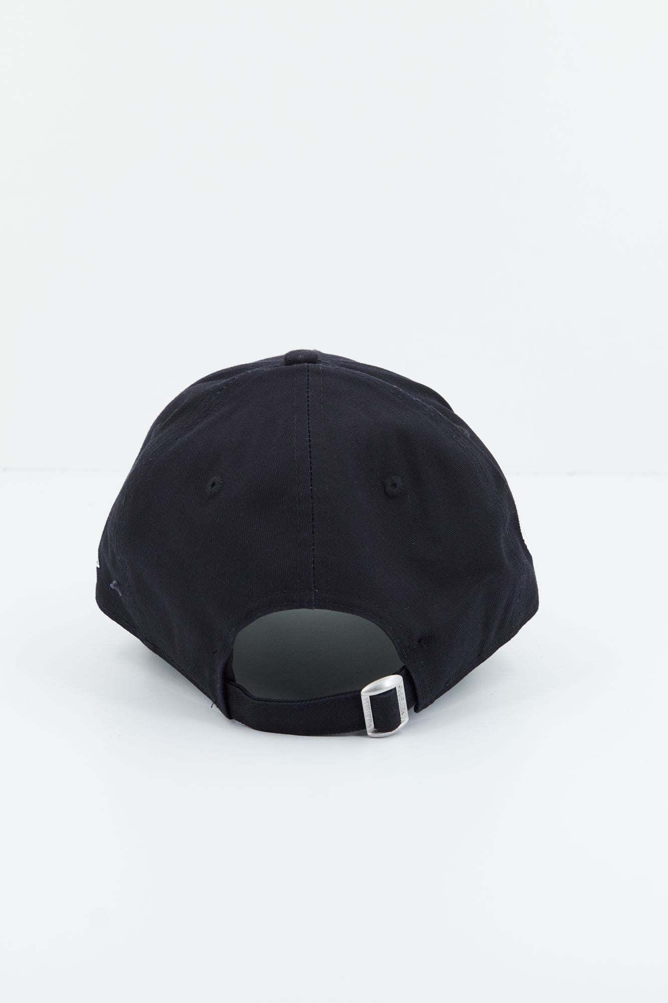 NEW ERA TEAM SIDE PATCH 9FORTY OSFM en color AZUL (3)