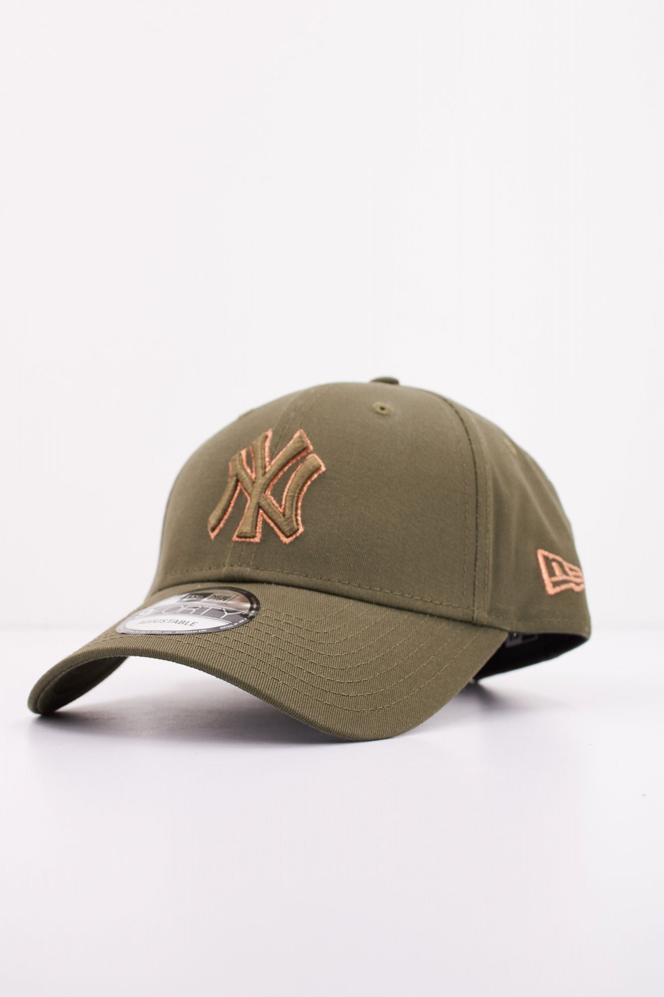 NEW ERA METALLIC OUTLINE 9FORTY en color VERDE (2)