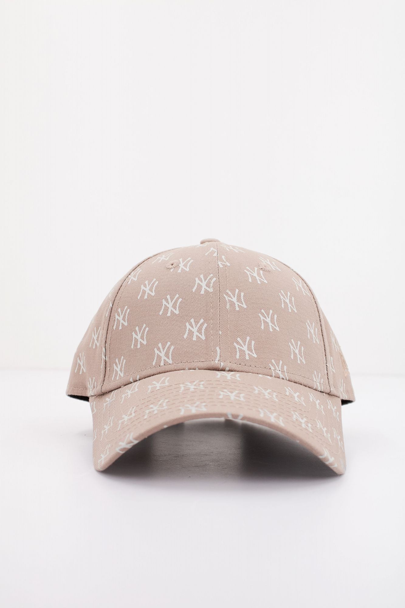 NEW ERA FEMALE MONOGRAM 9FORTY en color MARRON (1)