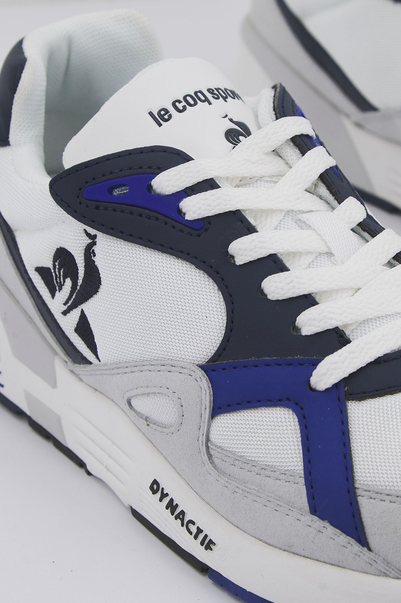 LE COQ SPORTIF LCS R850 SPORT OG en color BLANCO (4)