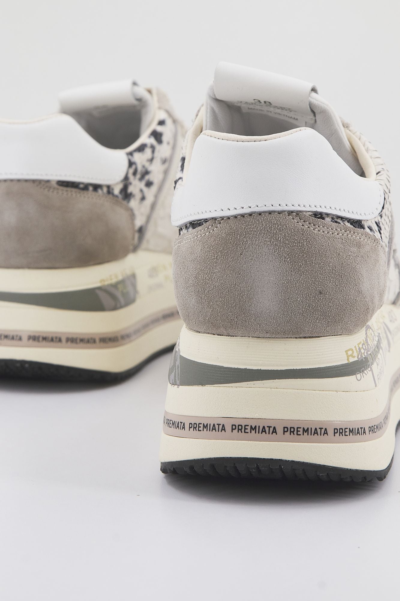 PREMIATA BETH 649 en color BEIS (3)