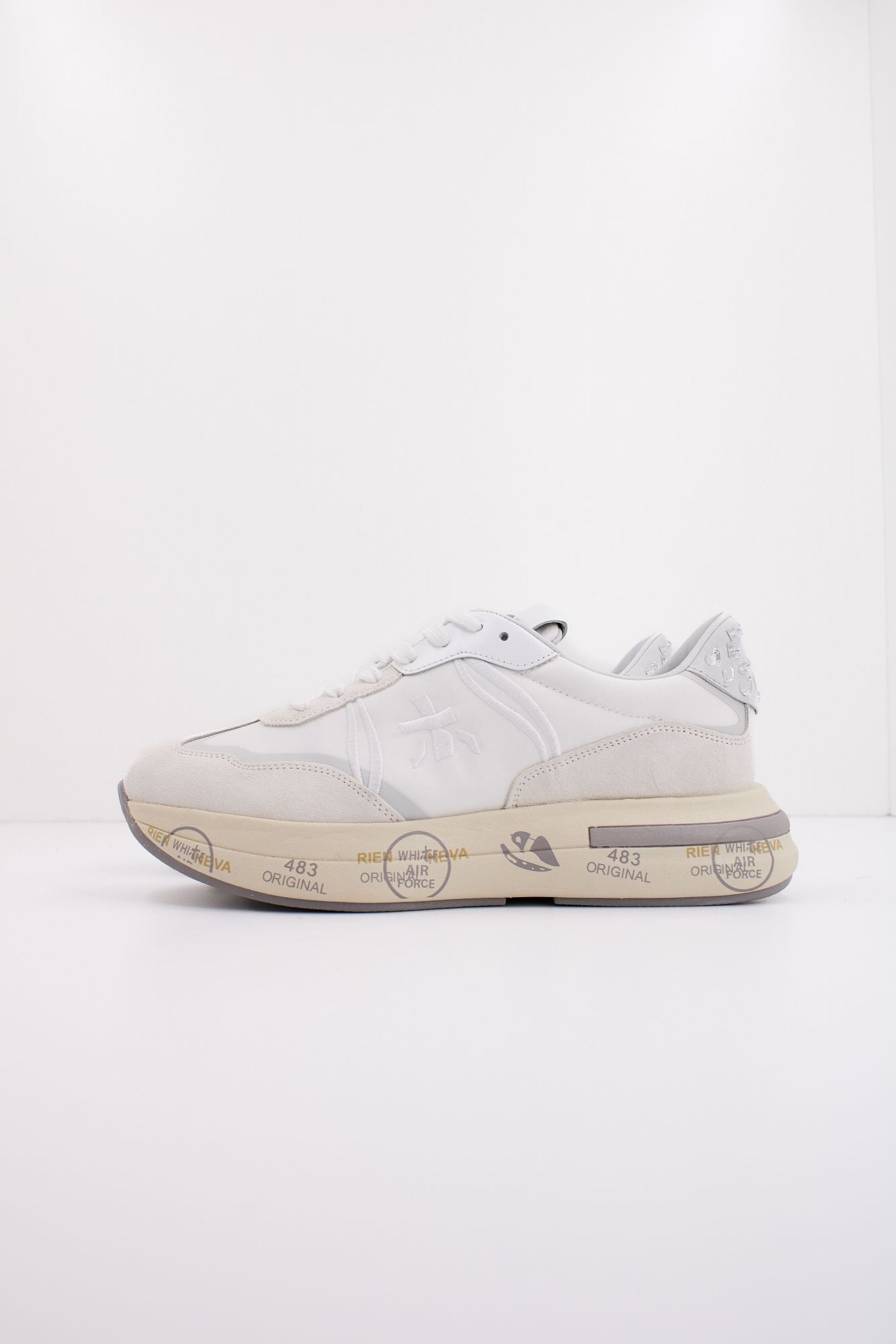 PREMIATA CASSIE 6717  en color BLANCO (1)