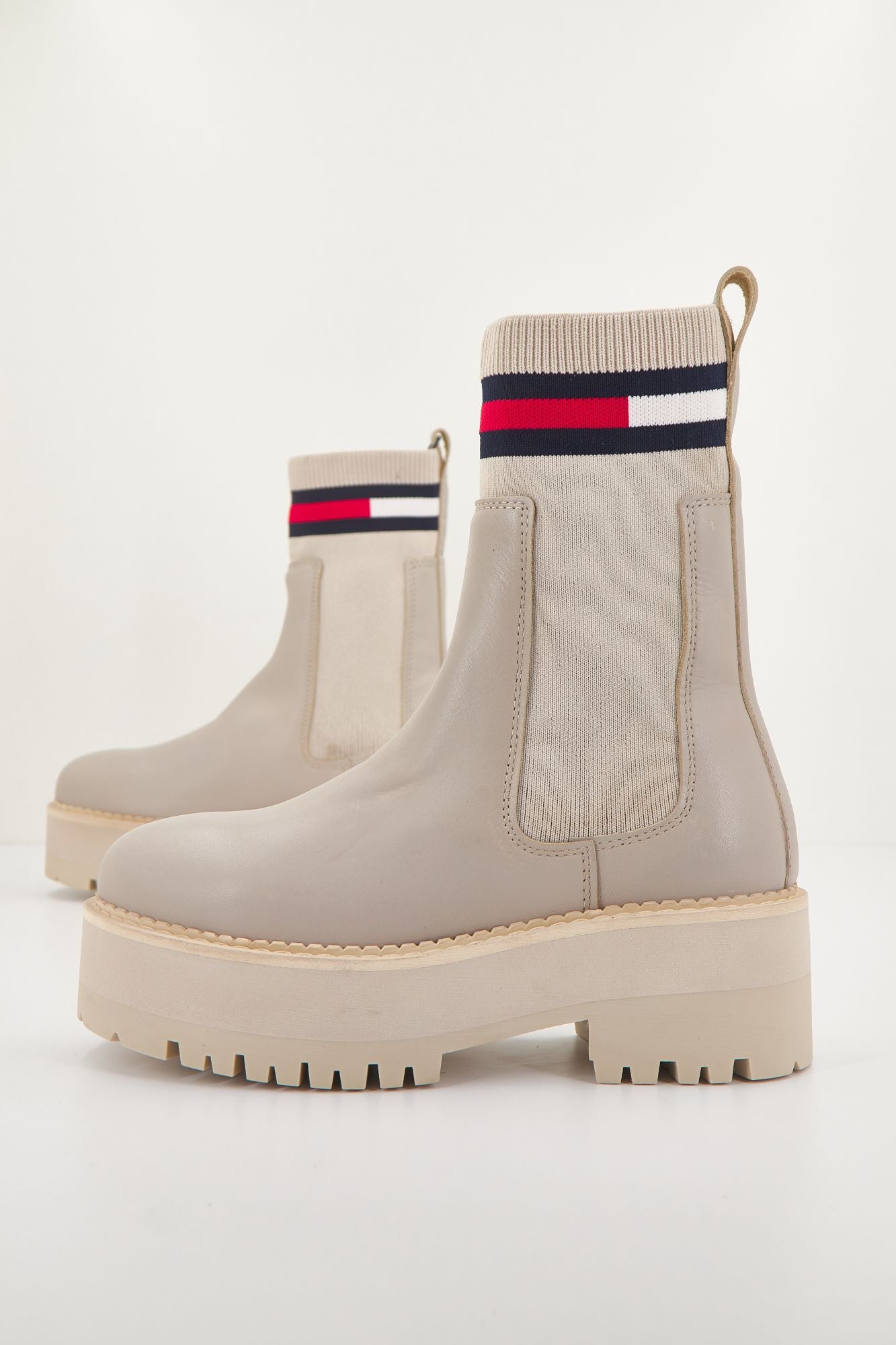 TOMMY JEANS TAMY HIGHER - 2A CHELSEA en color BEIS (2)