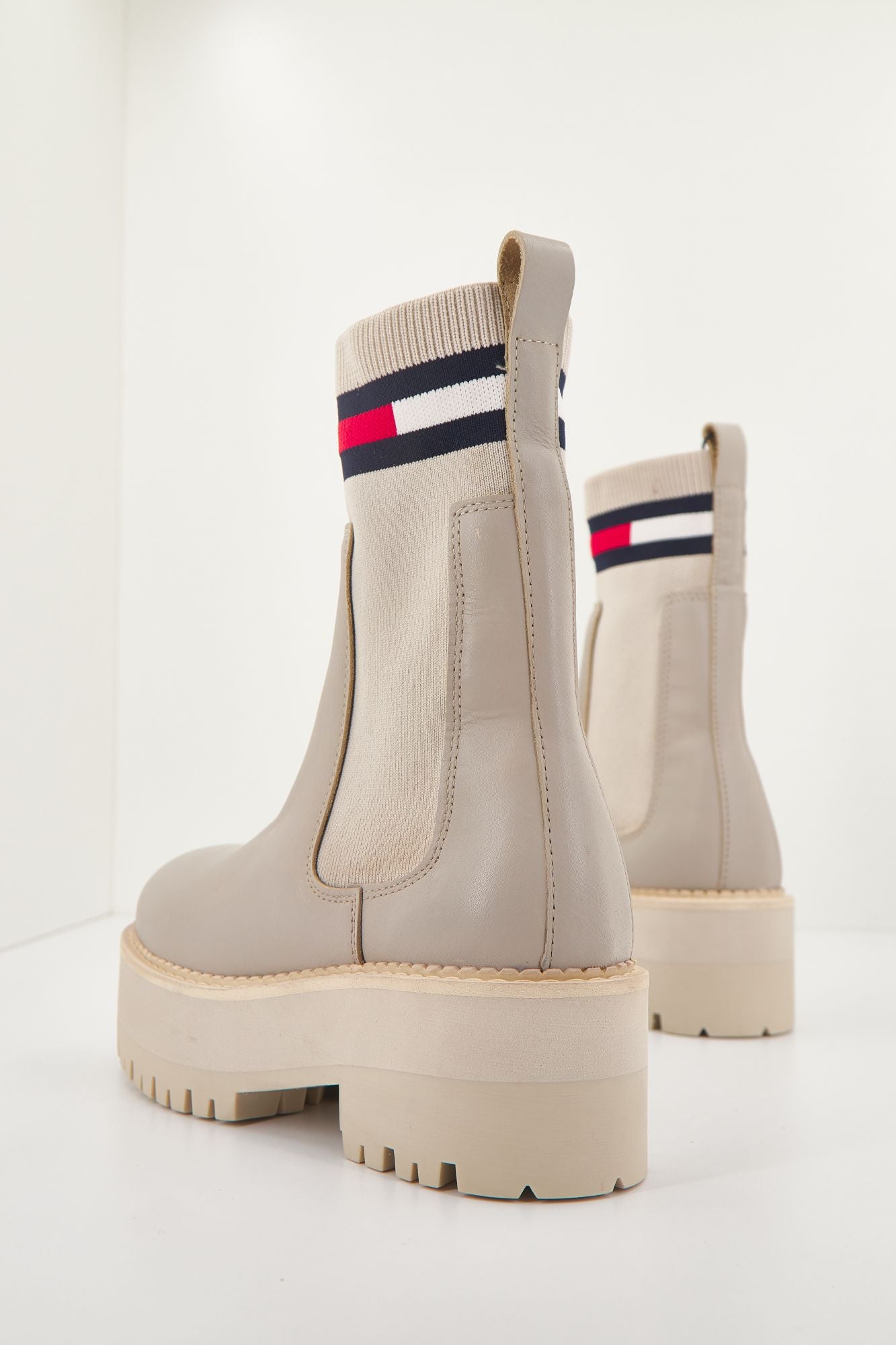 TOMMY JEANS TAMY HIGHER - 2A CHELSEA en color BEIS (3)
