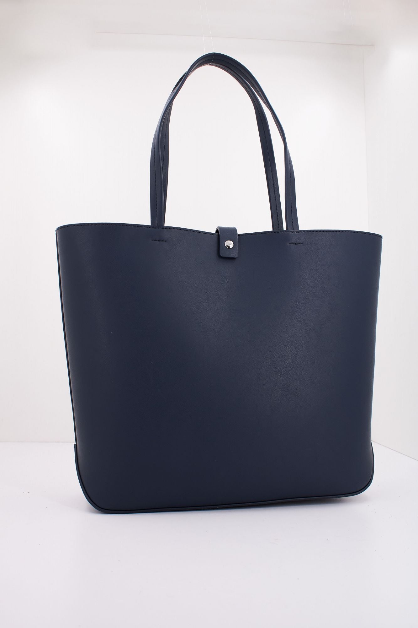 TOMMY JEANS TJW ESS MUST TOTE en color AZUL (3)