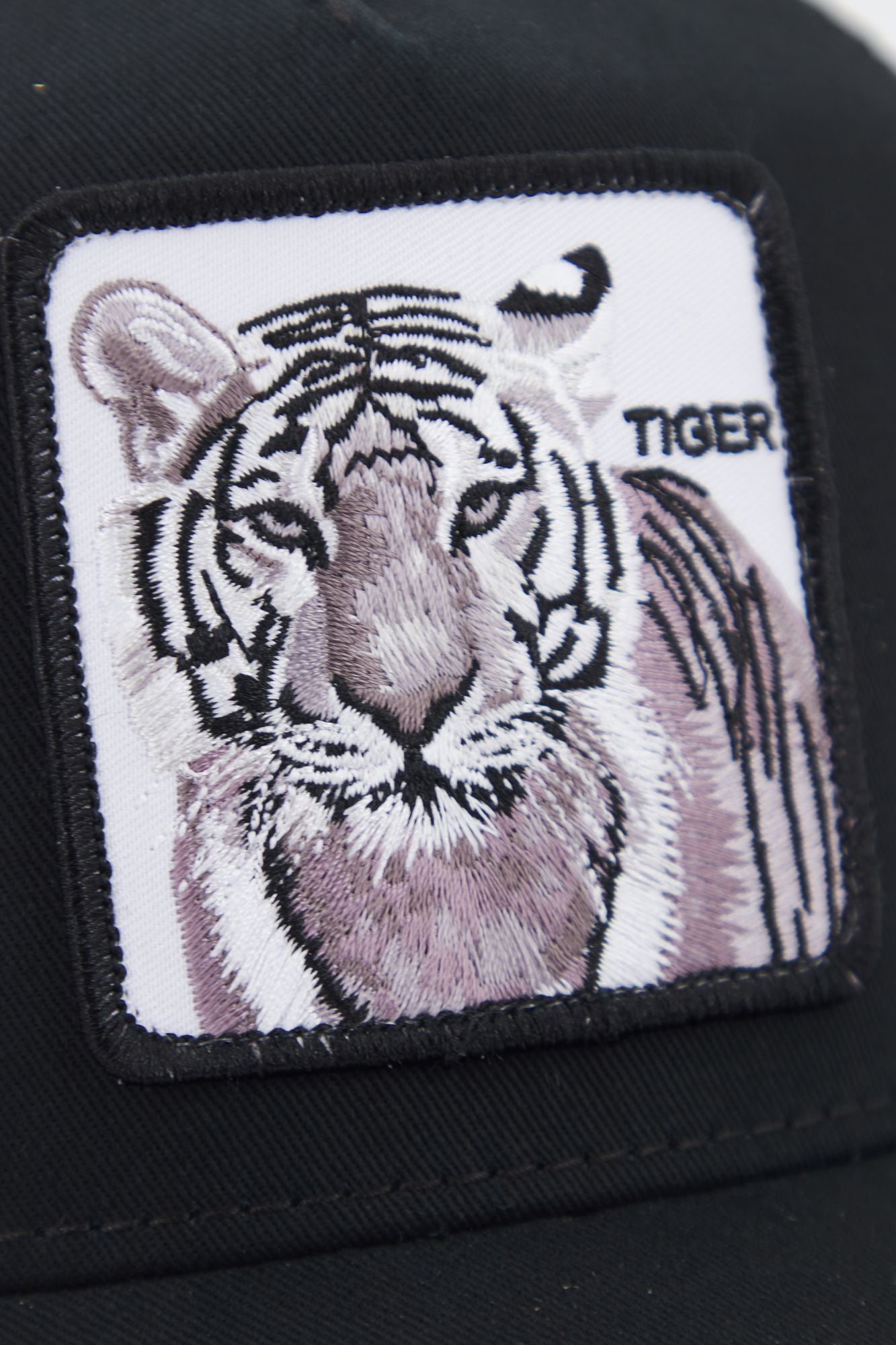 GOORIN BROS THE WHITE TIGER en color NEGRO (4)