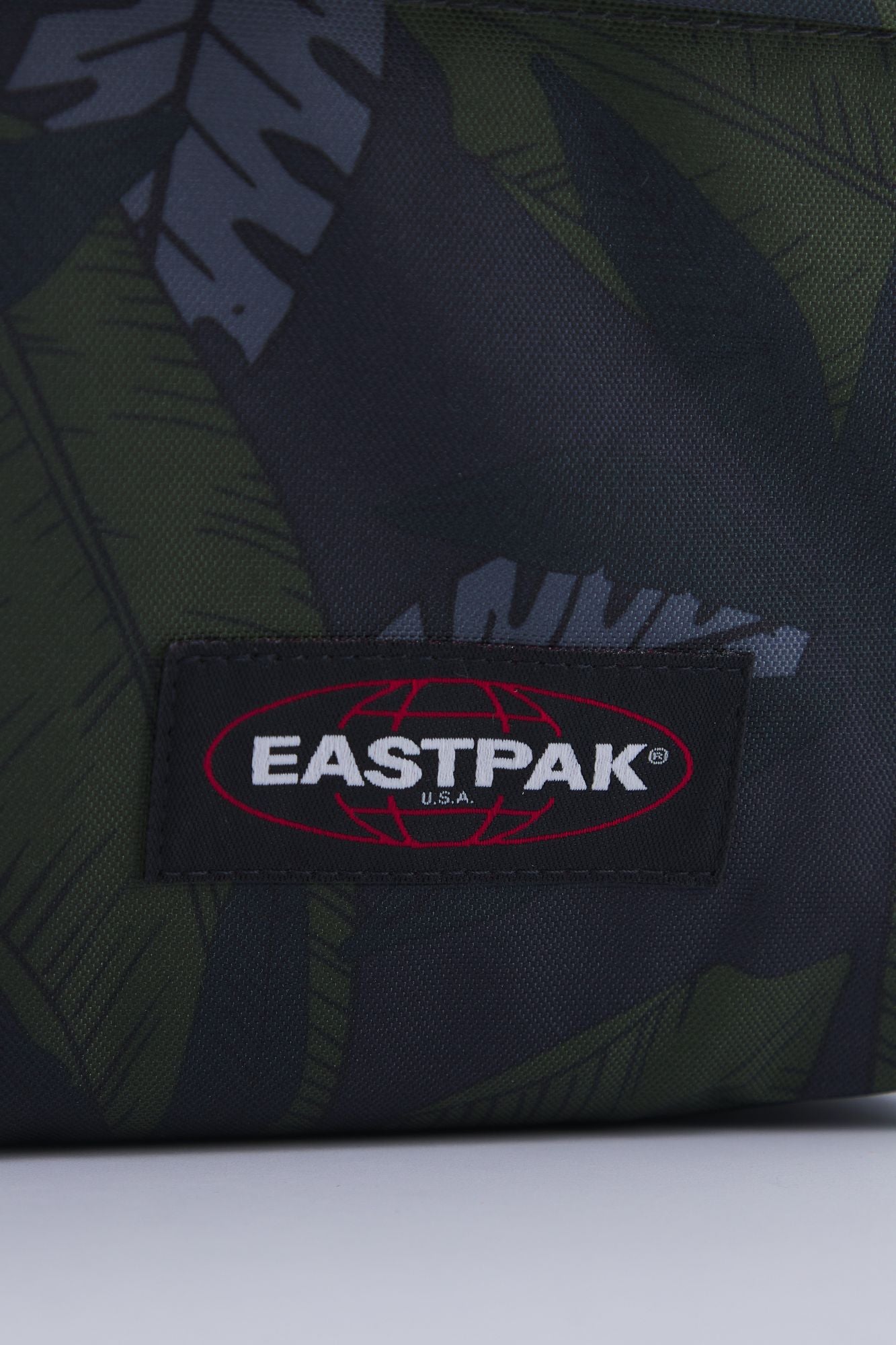 EASTPAK PADDED PAK'R en color FLORAL (4)