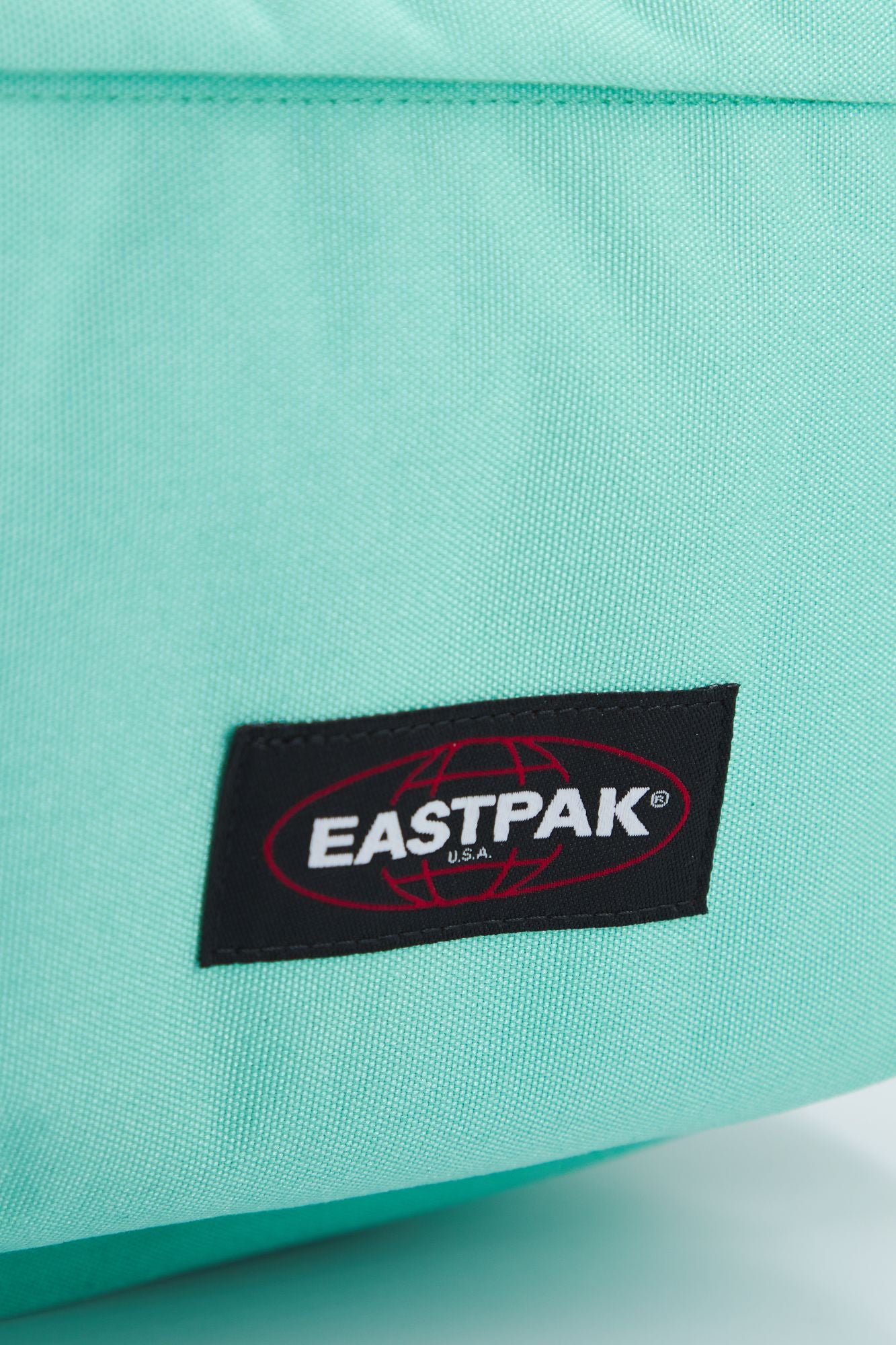 EASTPAK  PADDED PAK'R en color VERDE (3)