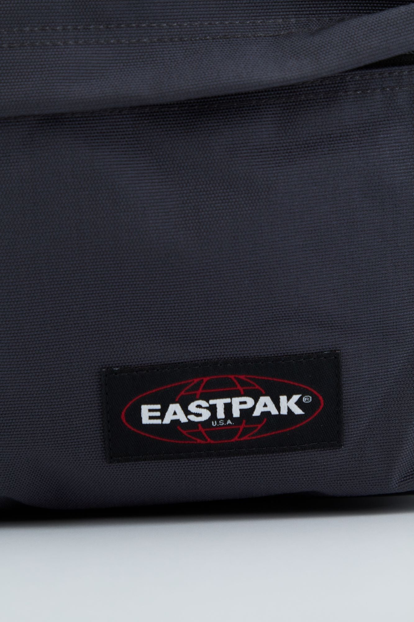 EASTPAK PADDED PAK'R en color GRIS (4)