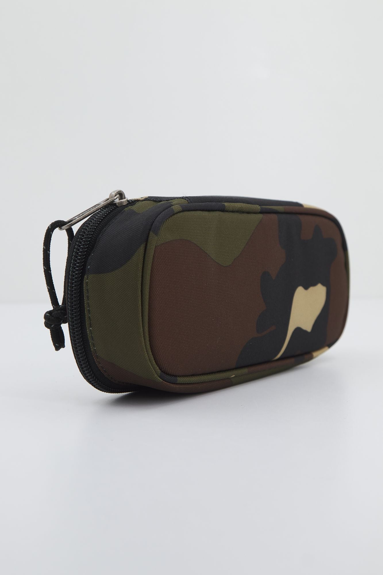 EASTPAK EK0007171811 OVAL SINGLE en color VERDE (2)