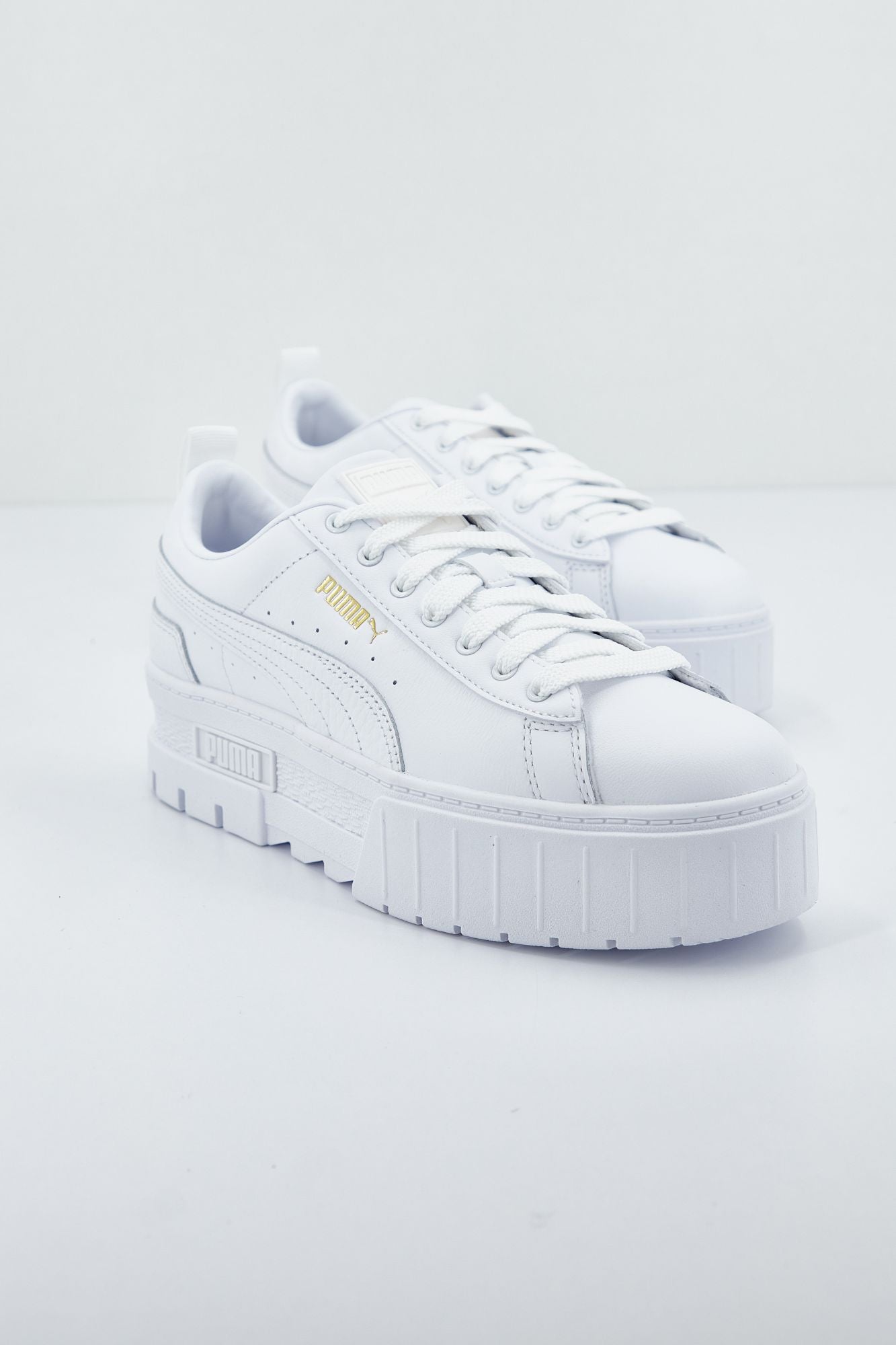 PUMA MAYZE CLASSIC en color BLANCO (1)