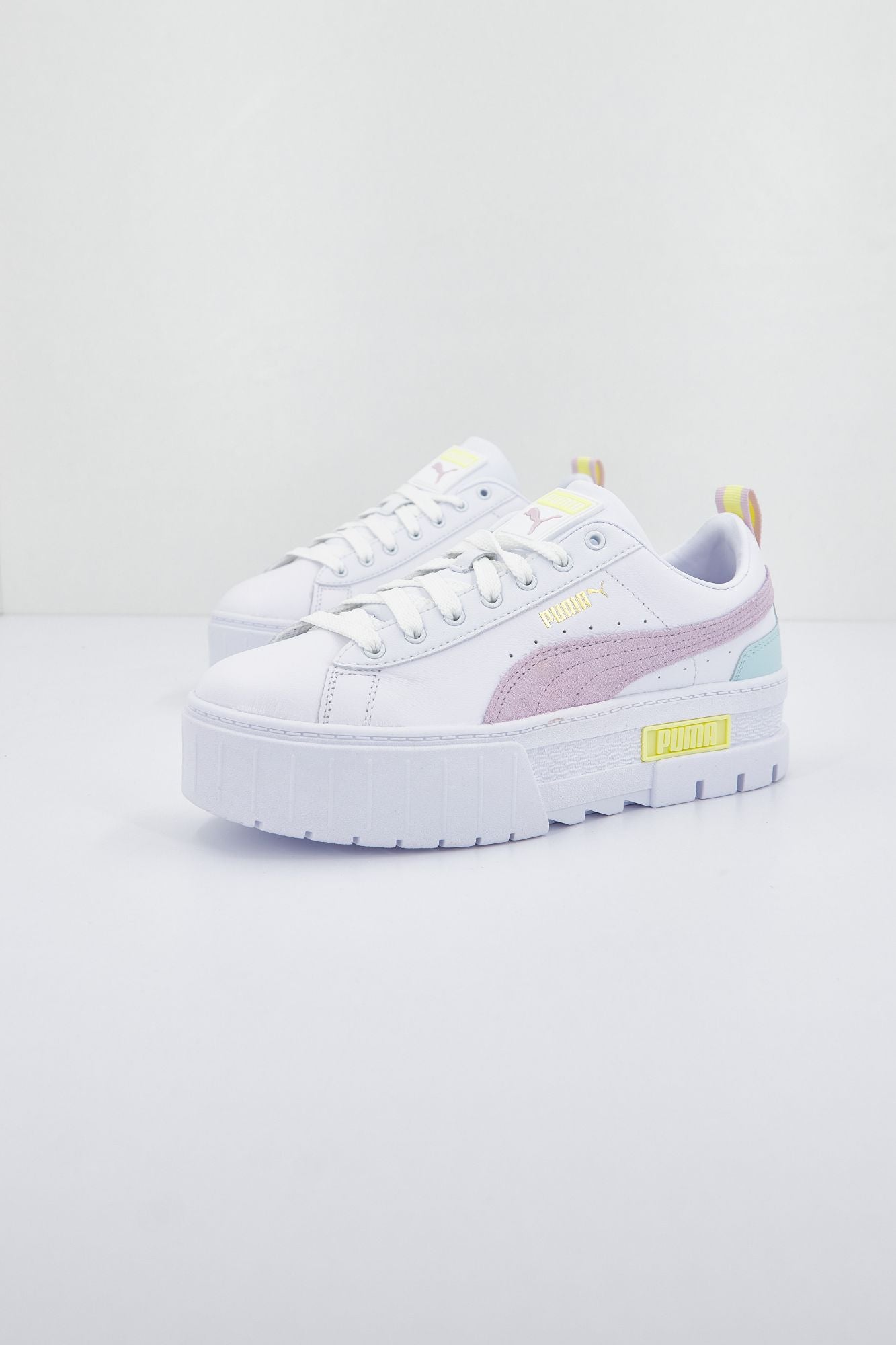 PUMA MAYZE LTH WN'S en color BLANCO (1)