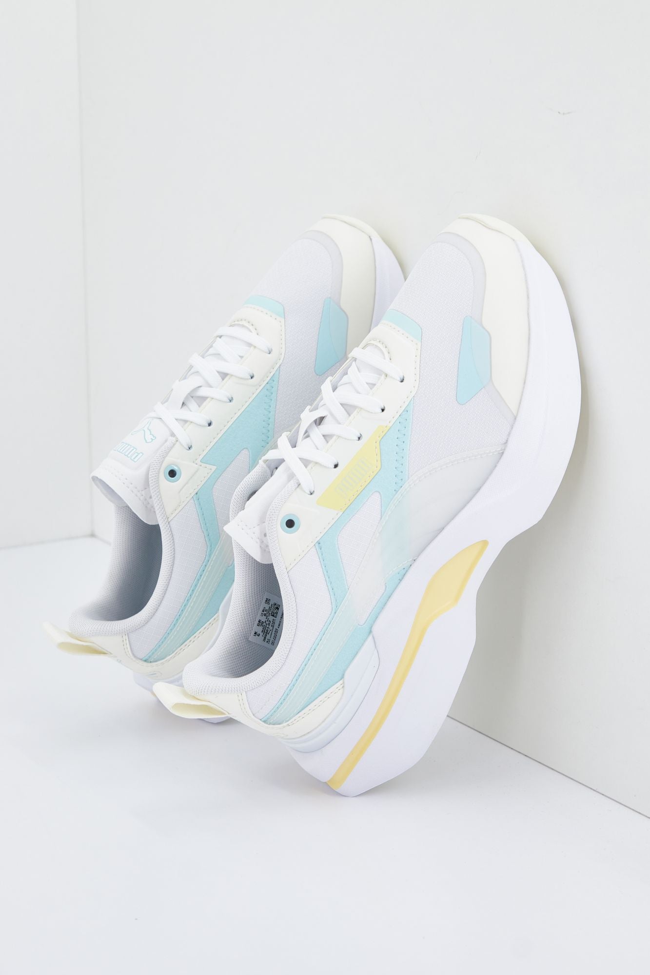 PUMA  KOSMO RIDER SOFT WNS en color BLANCO (2)