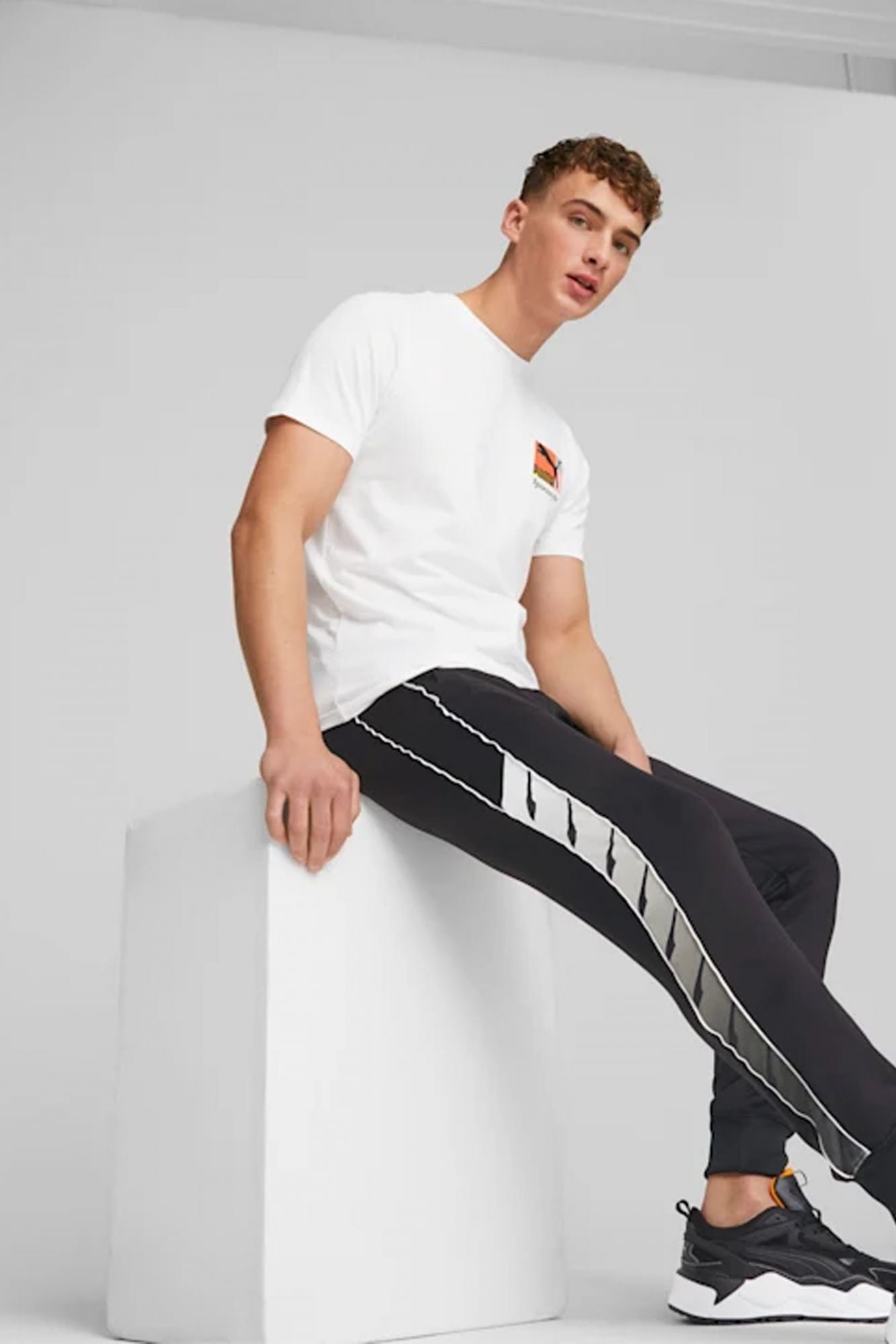 PUMA CLASSICS BRAND LOVE en color BLANCO (3)