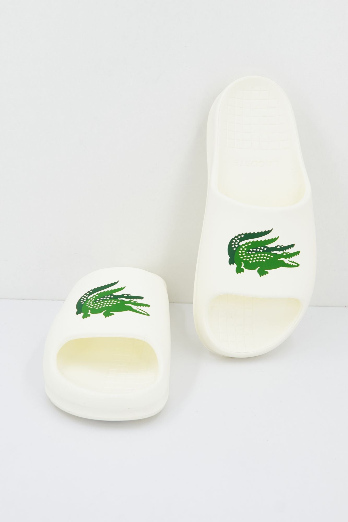 LACOSTE SERVE SLIDE 2.0 123 1 CMA en color BLANCO (2)