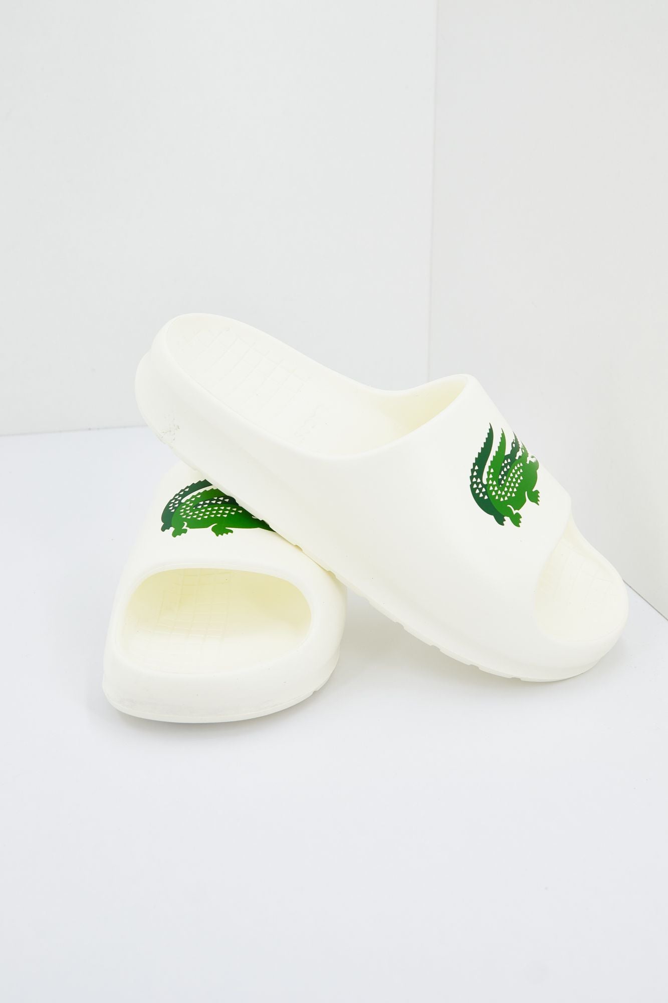 LACOSTE SERVE SLIDE 2.0 123 1 CMA en color BLANCO (3)