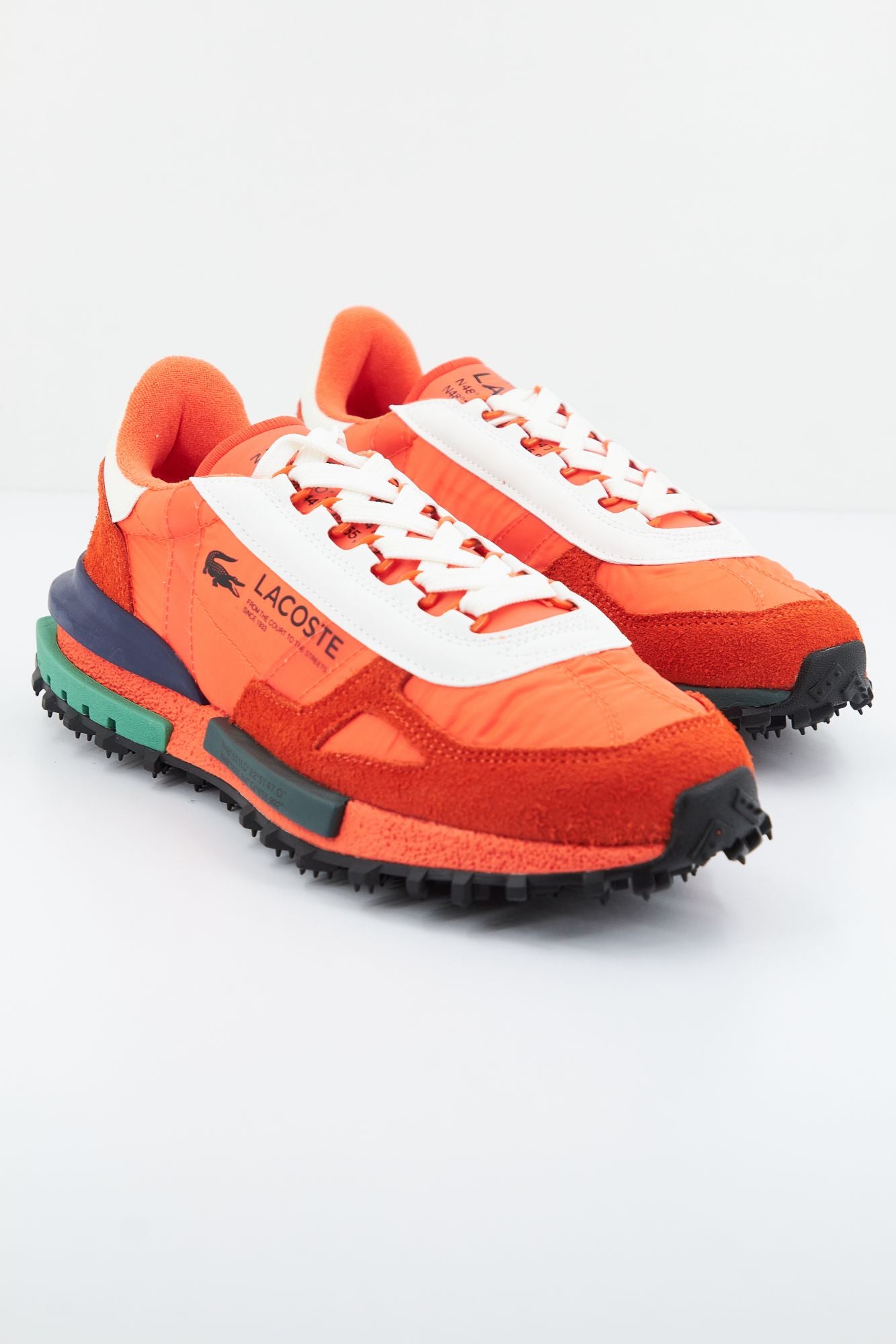 LACOSTE  ELITE ACTIVE 223 en color NARANJA (2)