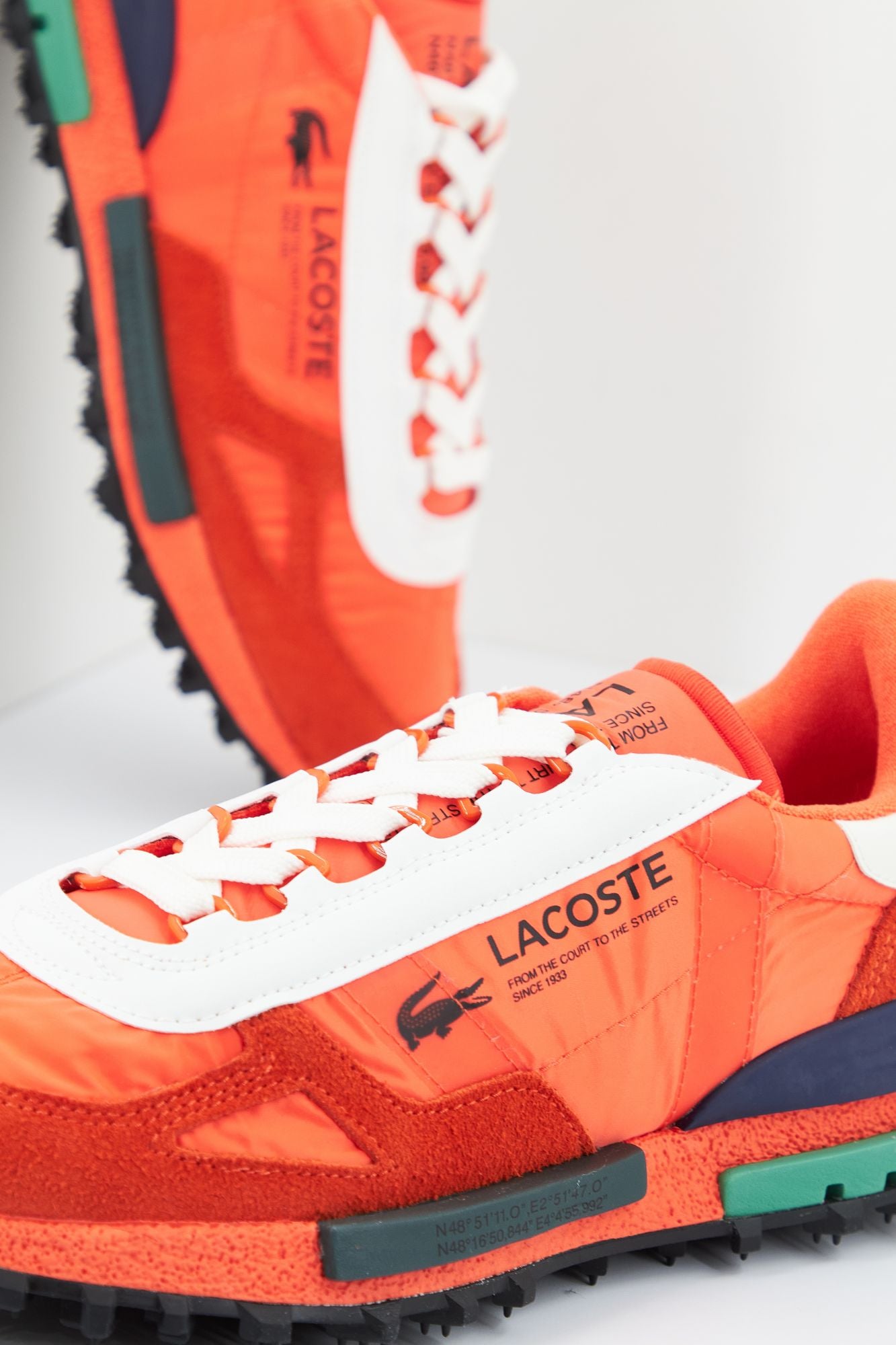 LACOSTE  ELITE ACTIVE 223 en color NARANJA (4)