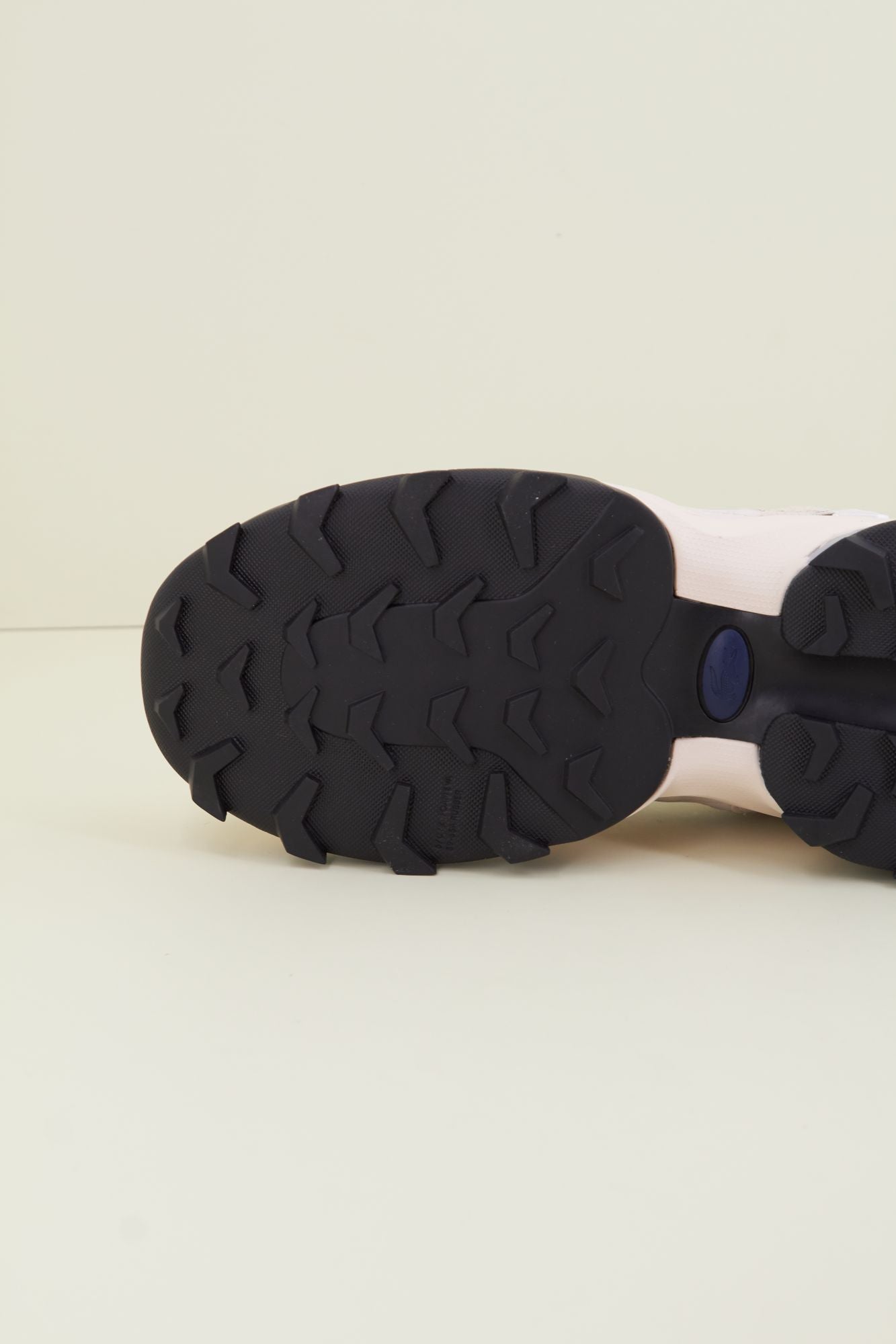 LACOSTE L-GUARD BREAKER 223 1 SMA en color BEIS (4)
