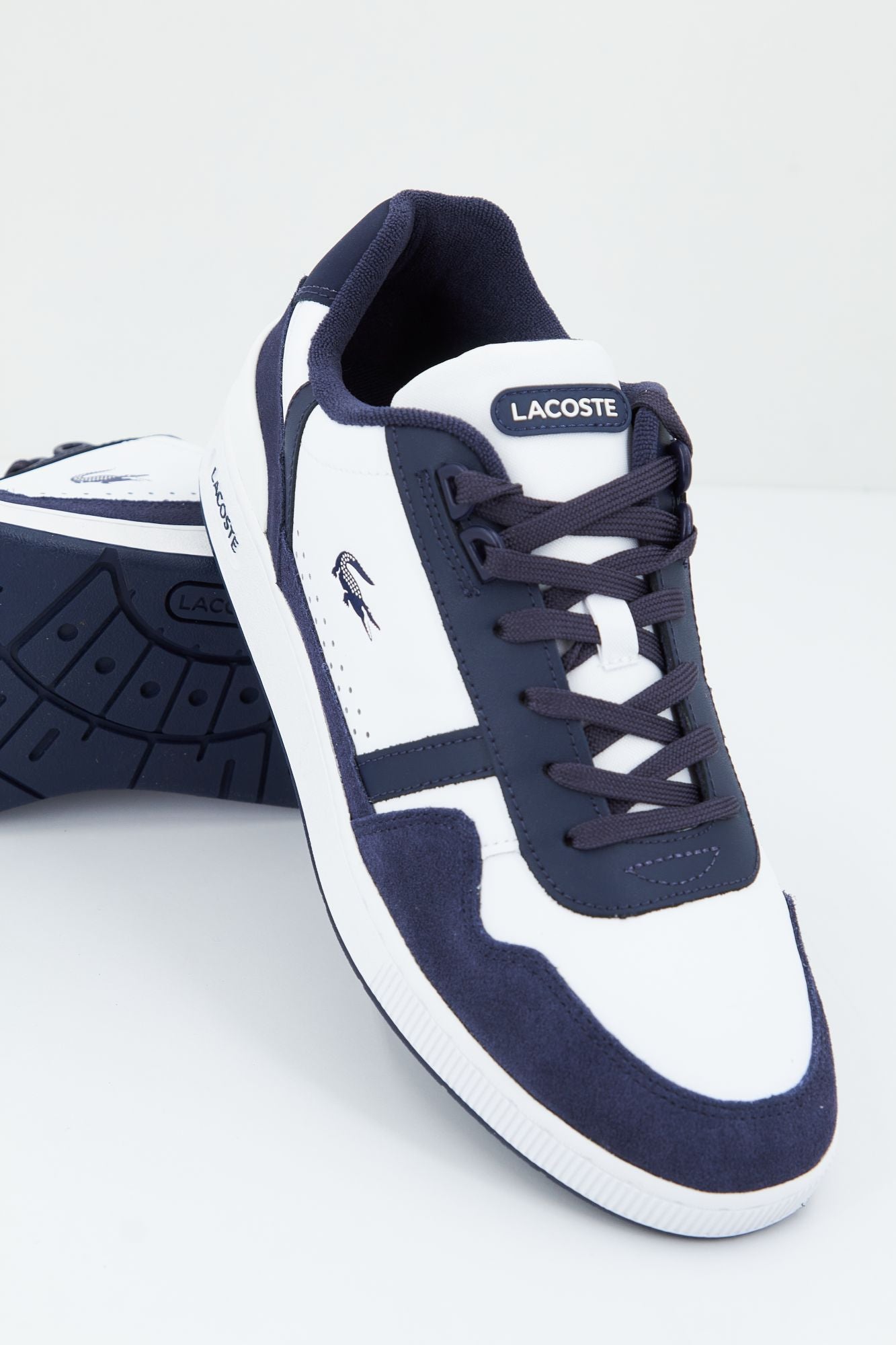 LACOSTE T-CLIP 223 en color BLANCO (3)