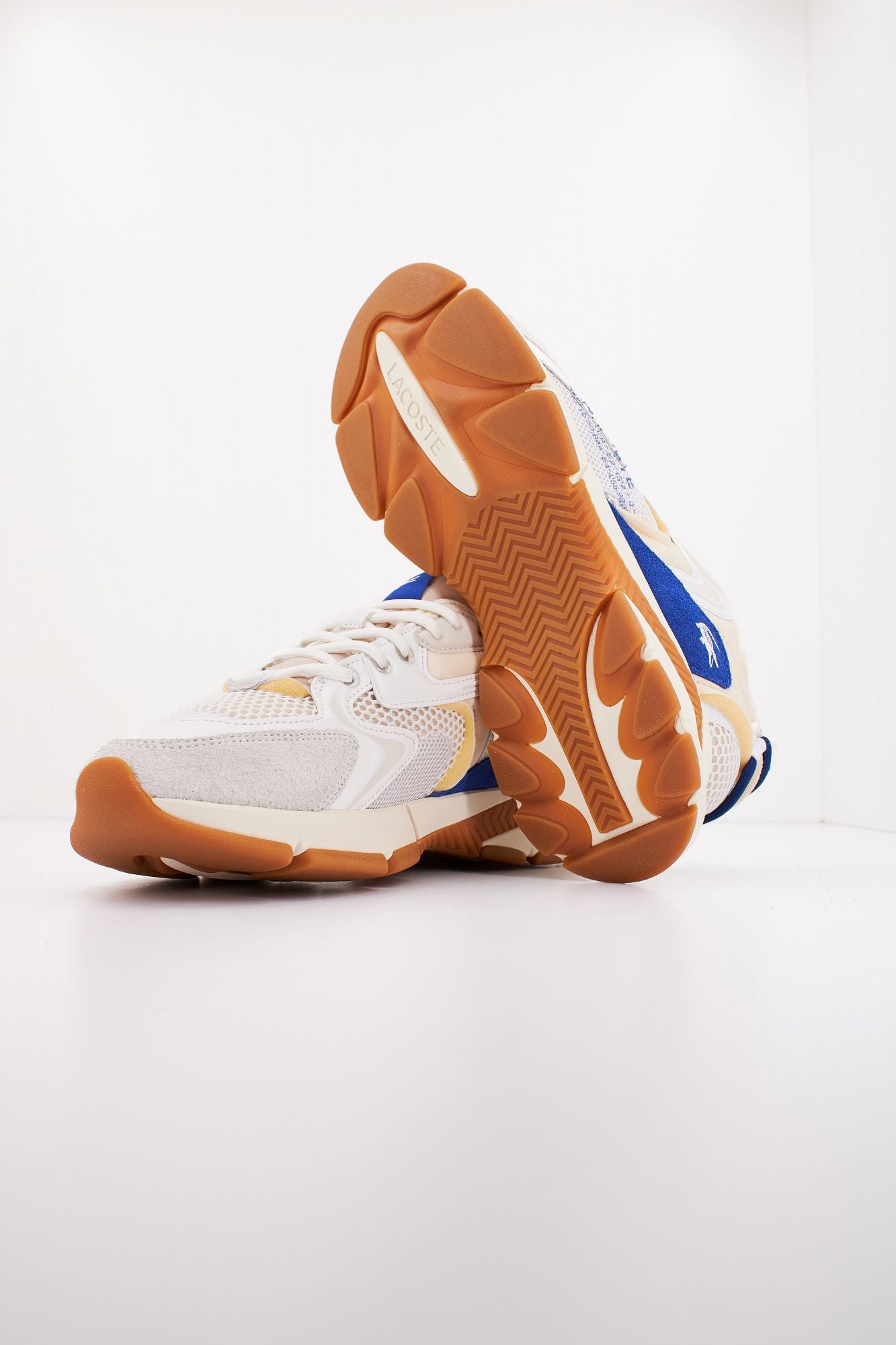 LACOSTE L003 NEO CONTRASTED ACCEN en color BLANCO (4)