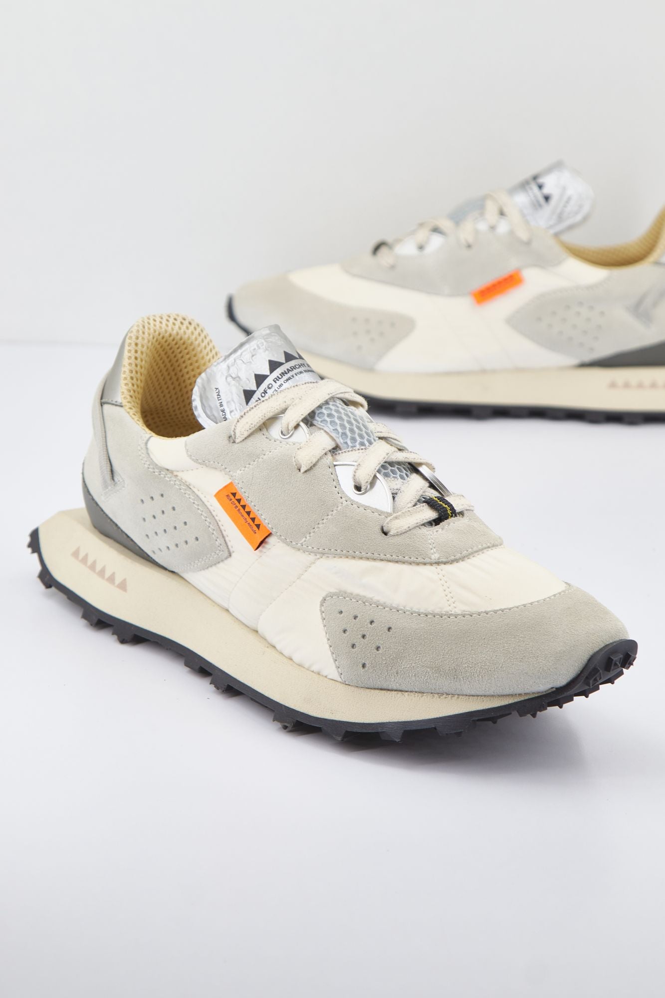 RUN OF PIUMA en color BLANCO (1)