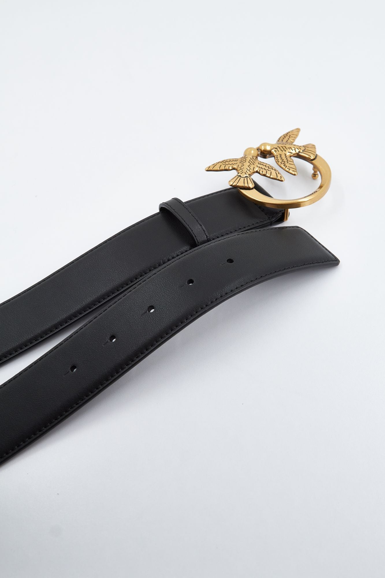 PINKO LOVE BERRY H4 BELT VITE en color NEGRO (4)