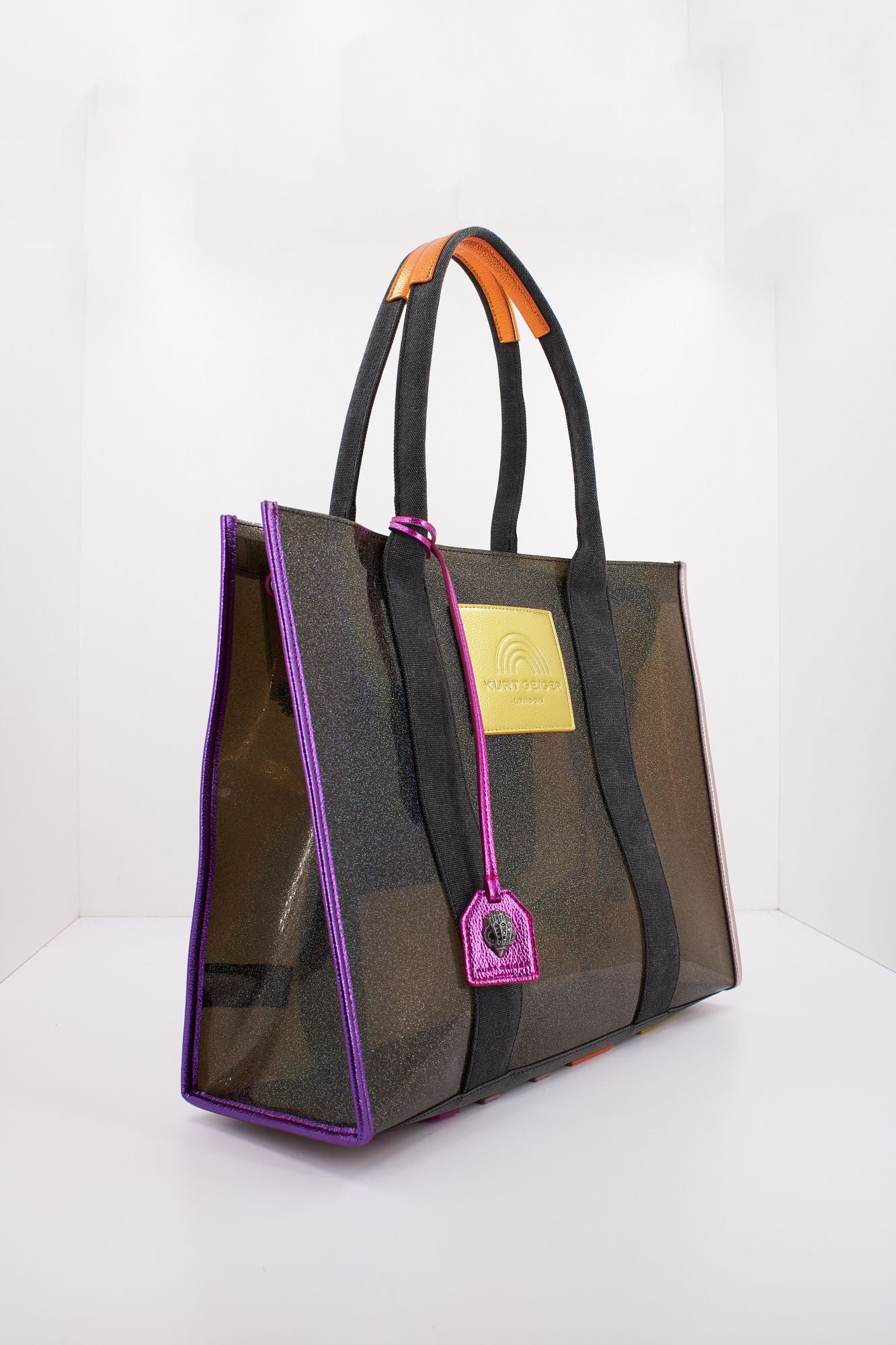 KURT GEIGER LONDON VINYL LG SOUTHBANK TOTE en color NEGRO (2)