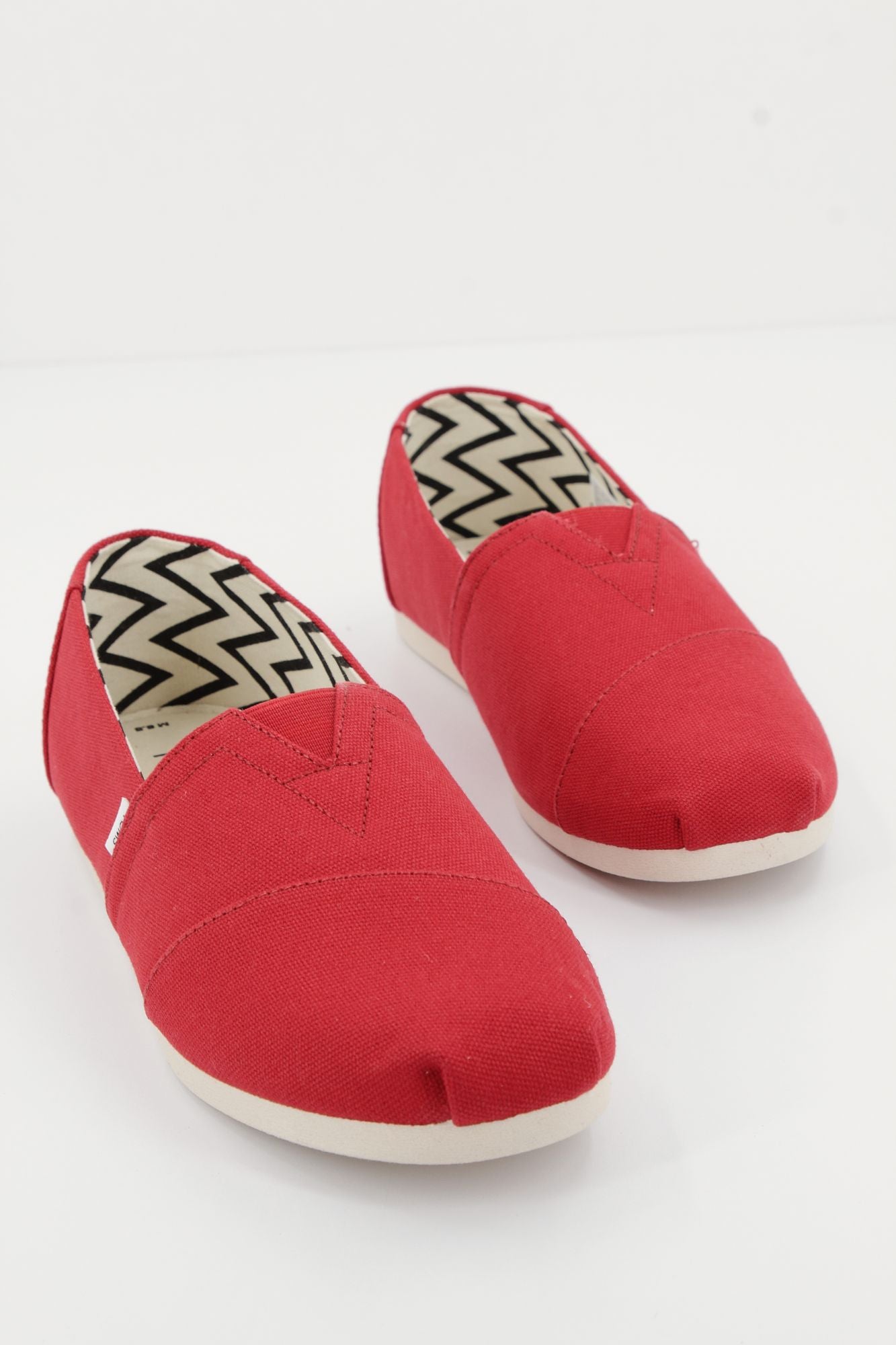 TOMS RED RECYCLED COTTON CANVAS en color ROJO (2)