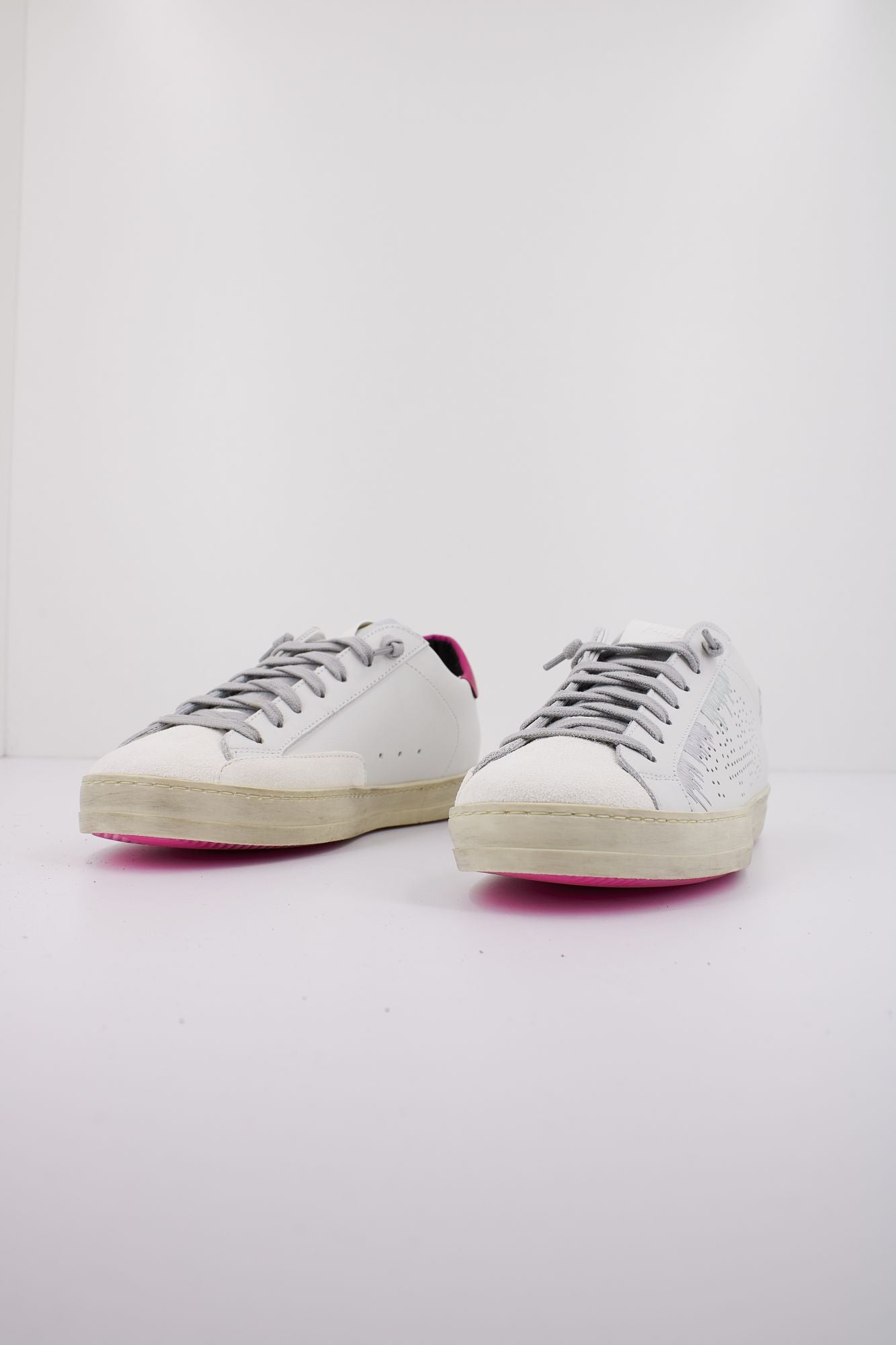 P448 JOHNW en color BLANCO (2)