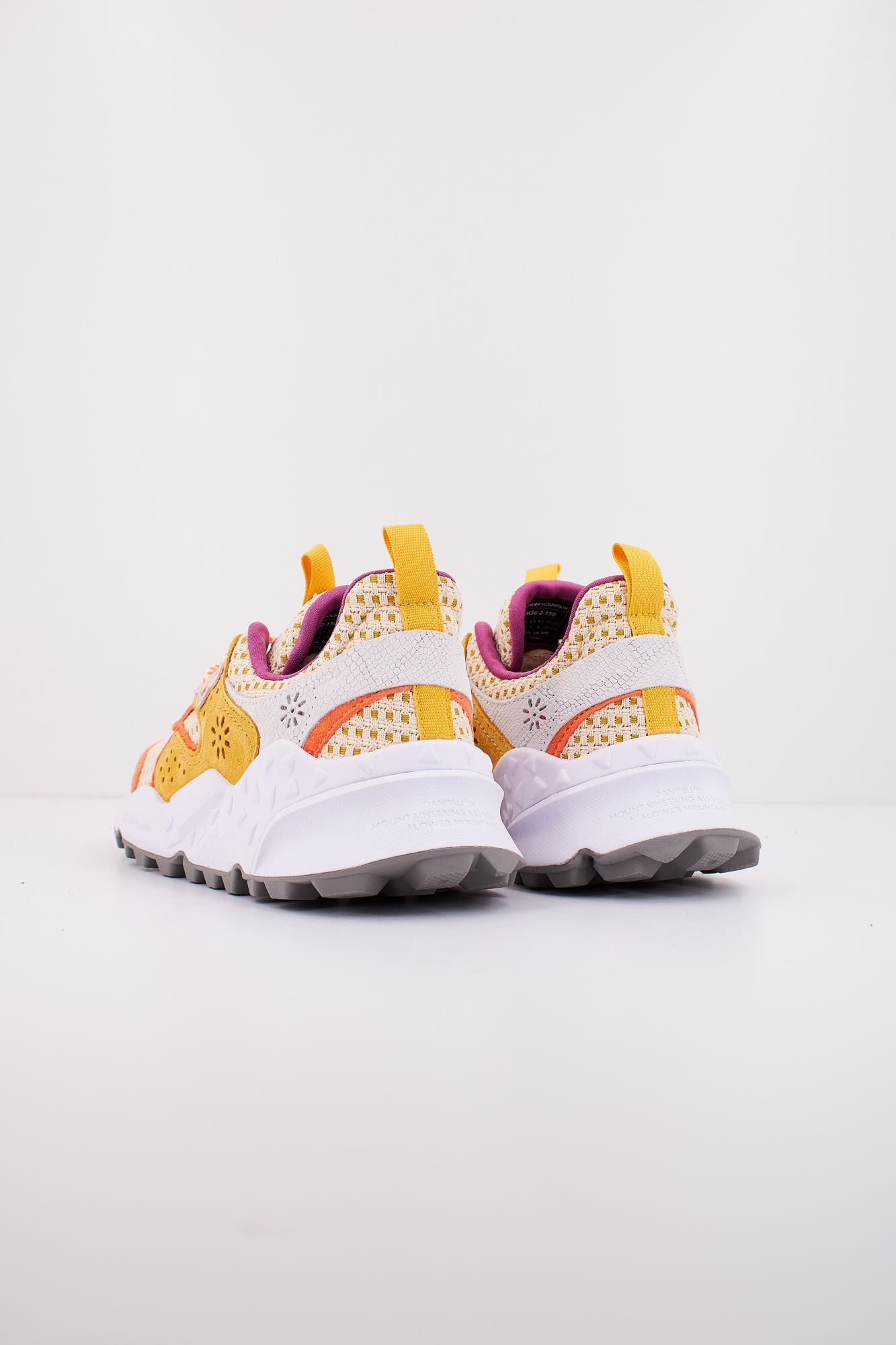 FLOWER MOUNTAIN KOTETSU en color BEIS (3)