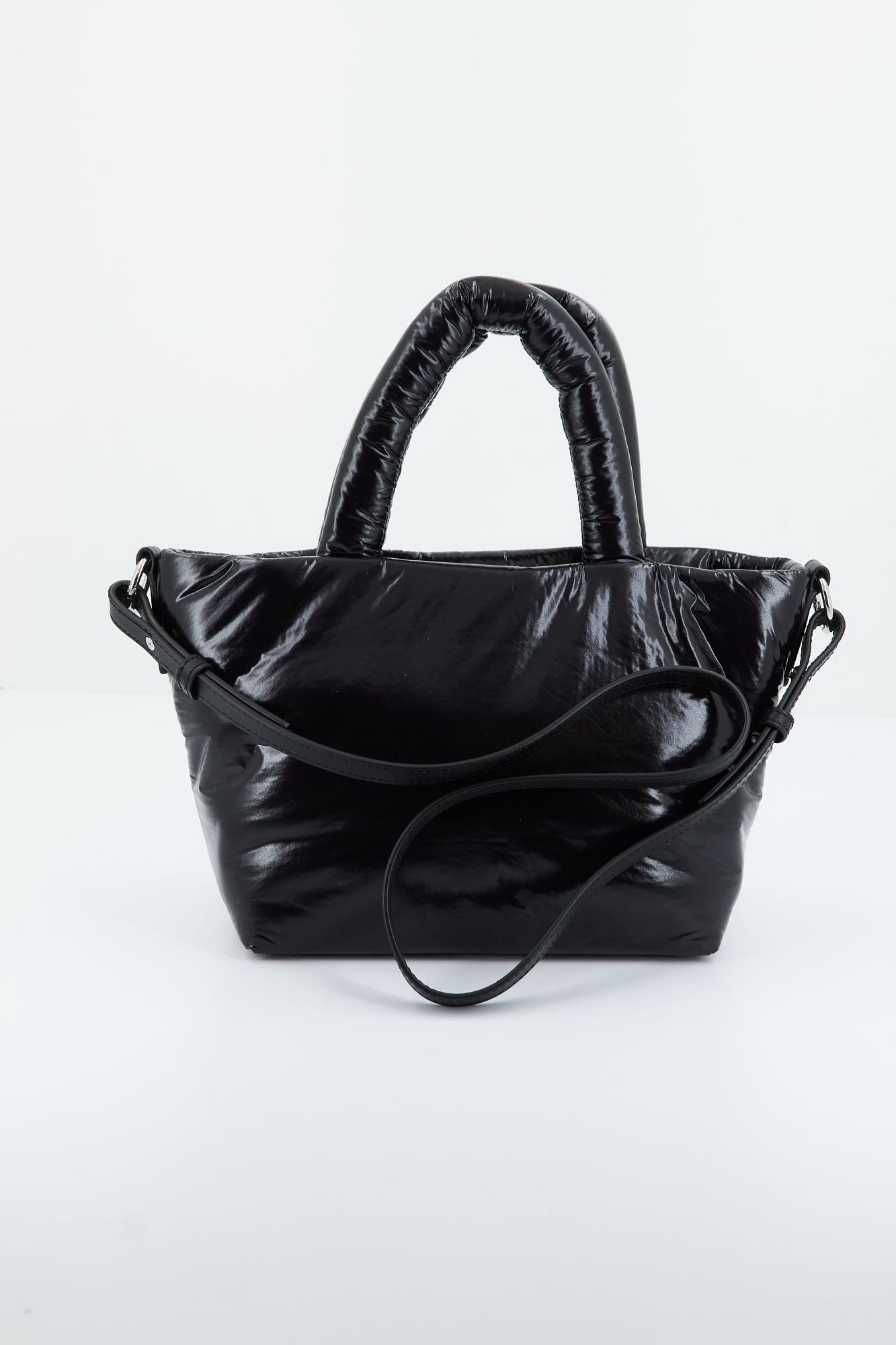 KARL LAGERFELD K/SIGNATURE SOFT SM TOTE N en color NEGRO (3)