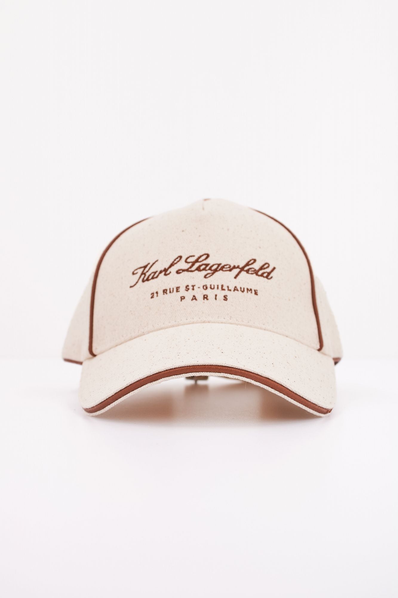 KARL LAGERFELD HOTEL KARL CANVAS CAP en color BEIS (1)