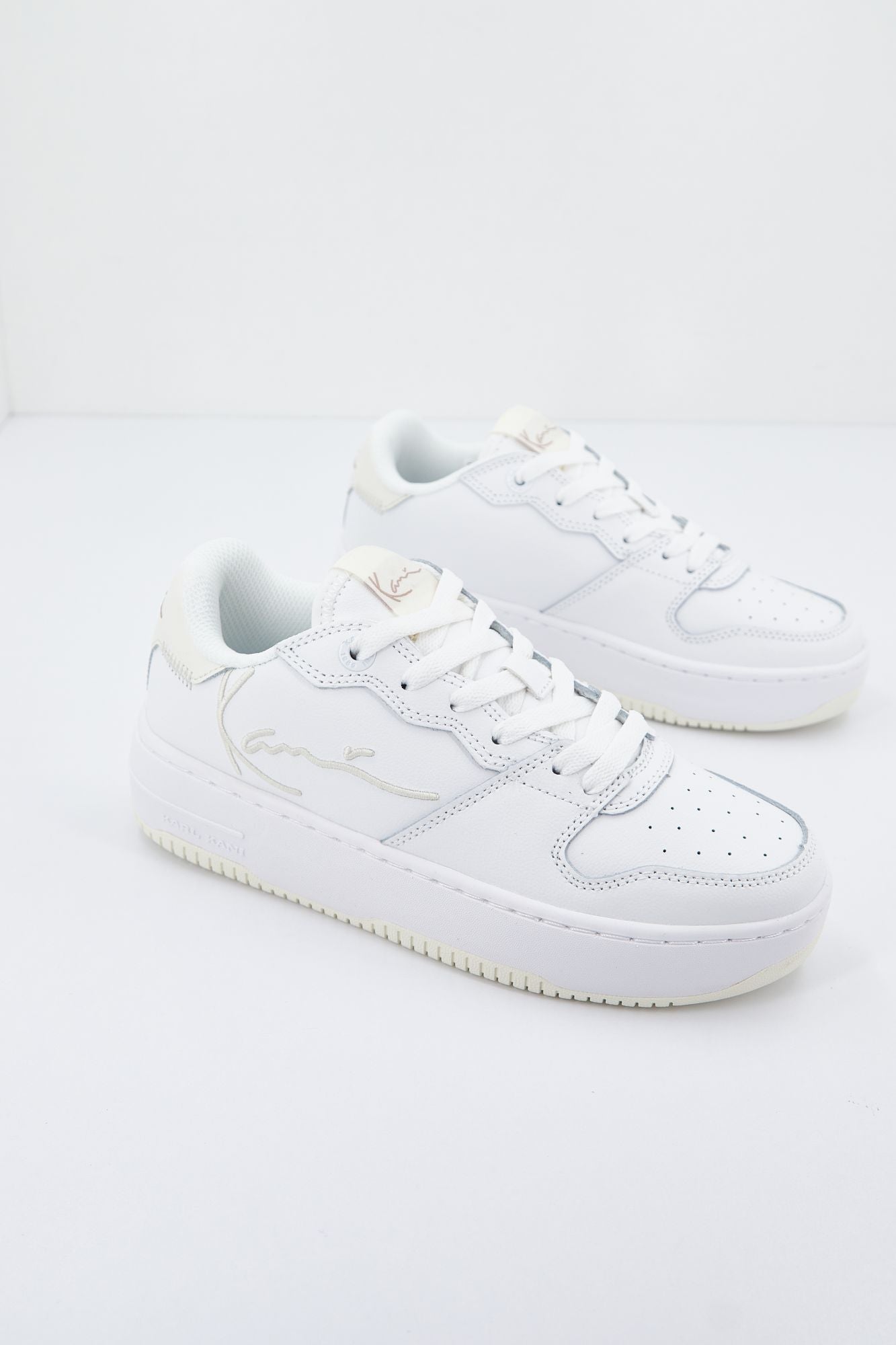 KARL KANI UP LOGO en color BLANCO (1)