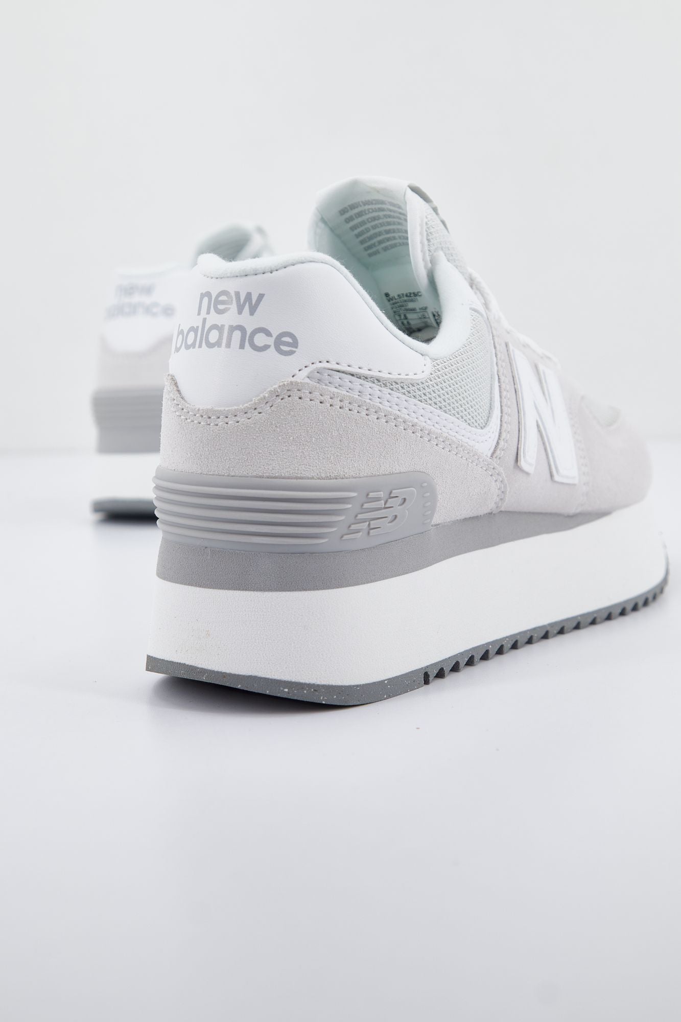 NEW BALANCE WL574ZSC  en color BLANCO (4)