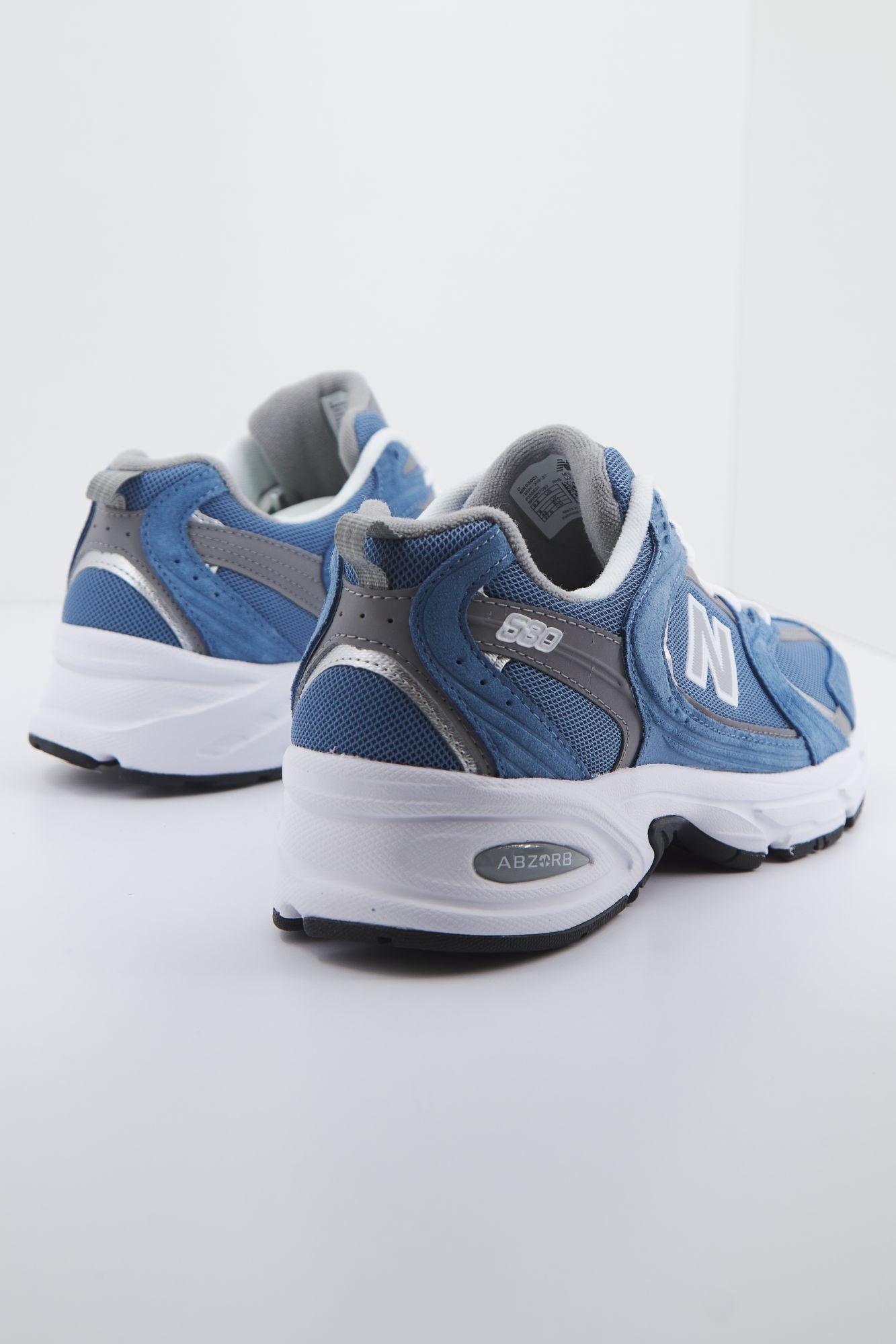NEW BALANCE MR530 CI en color AZUL (2)