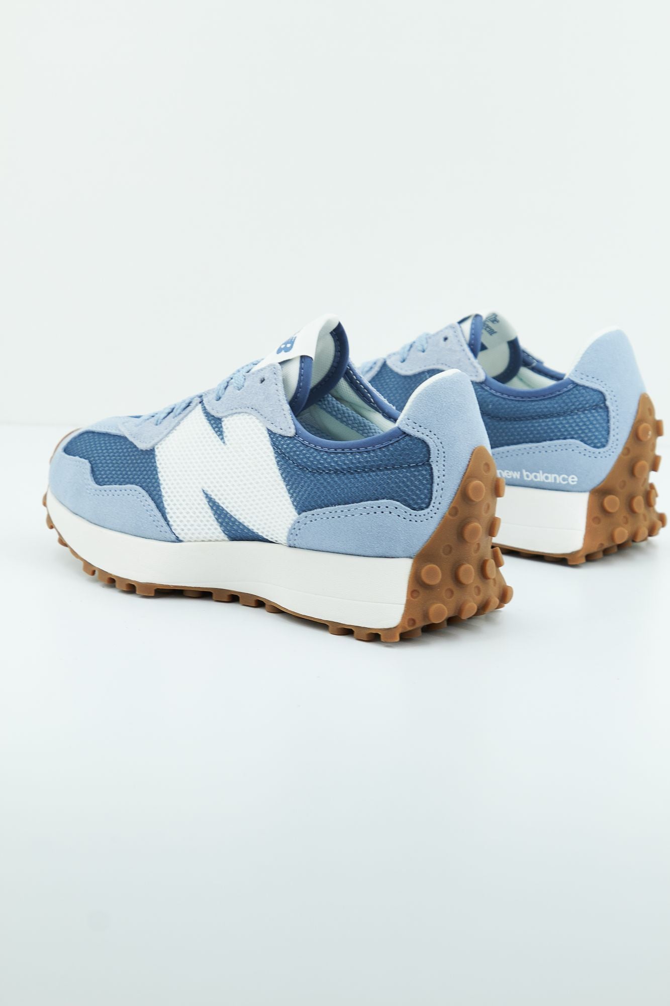 NEW BALANCE MS327 MQ  en color AZUL (2)