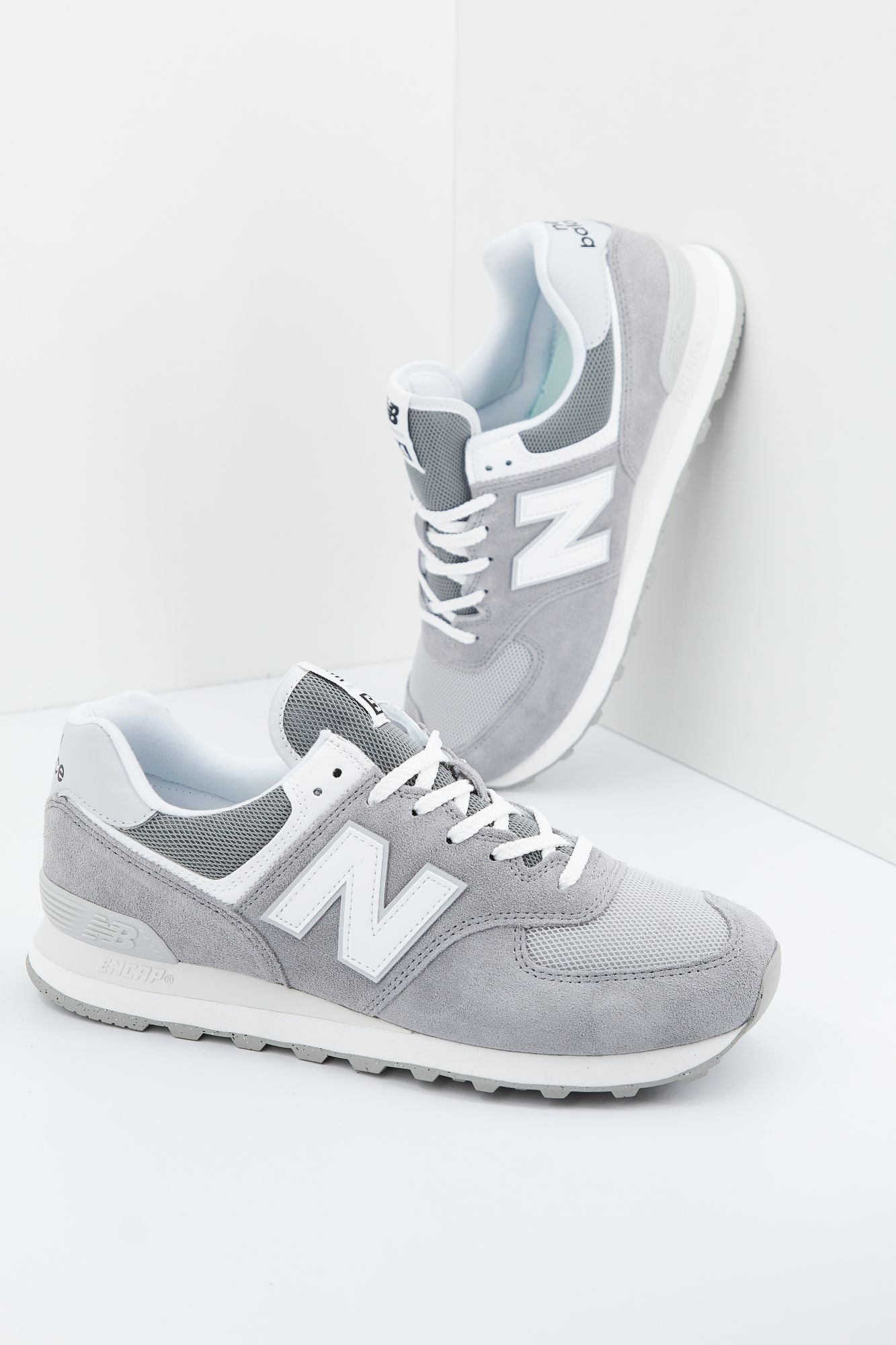 NEW BALANCE U574 FGR 574 U574V2 en color GRIS (1)