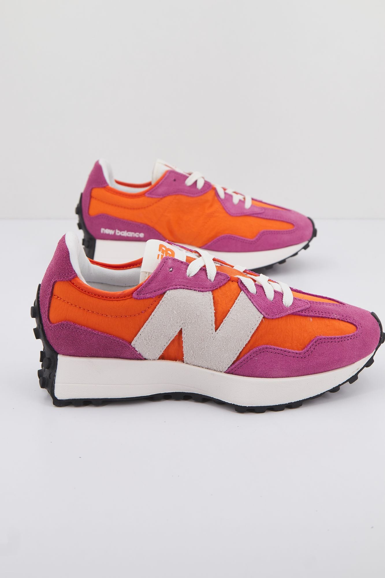 NEW BALANCE WS327 UP en color NARANJA (2)