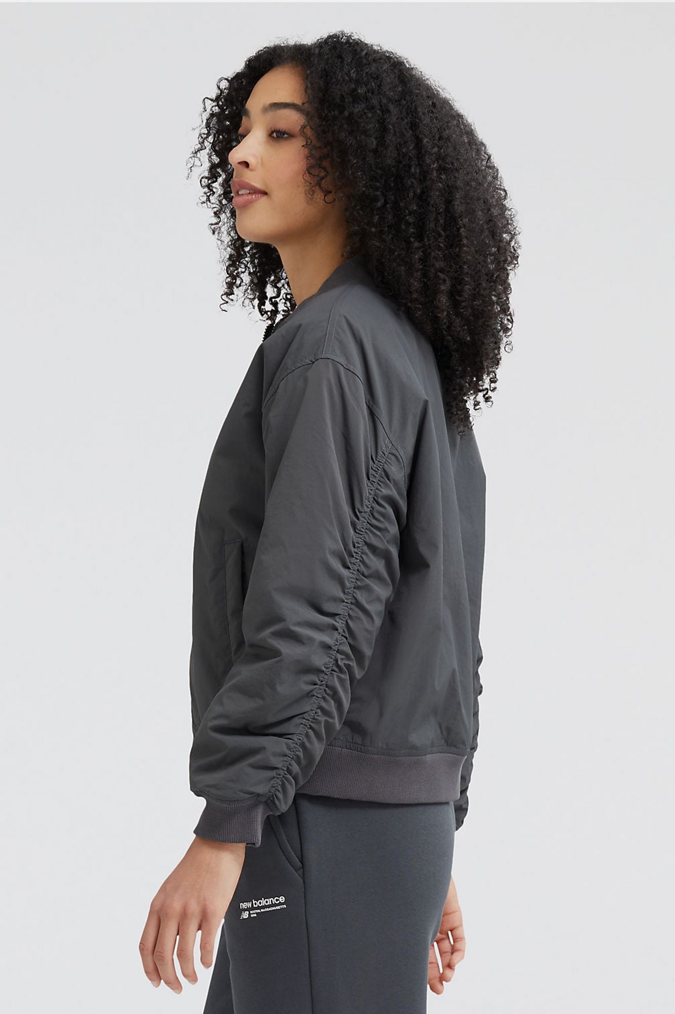 NEW BALANCE INSULATED JACKET en color NEGRO (2)