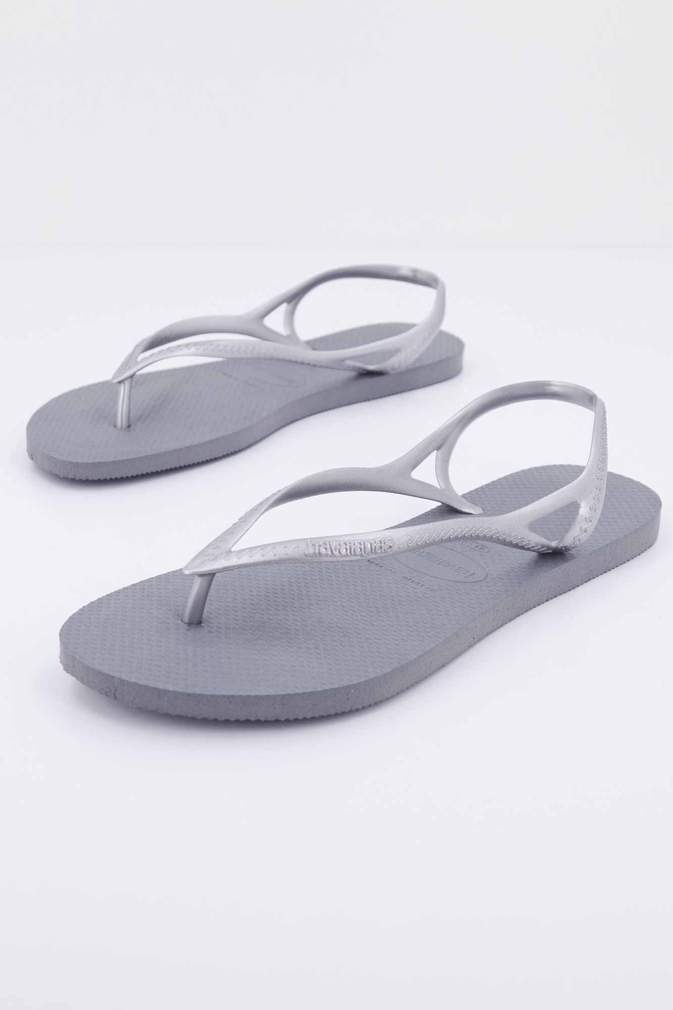 HAVAIANAS 4145746  en color GRIS (2)