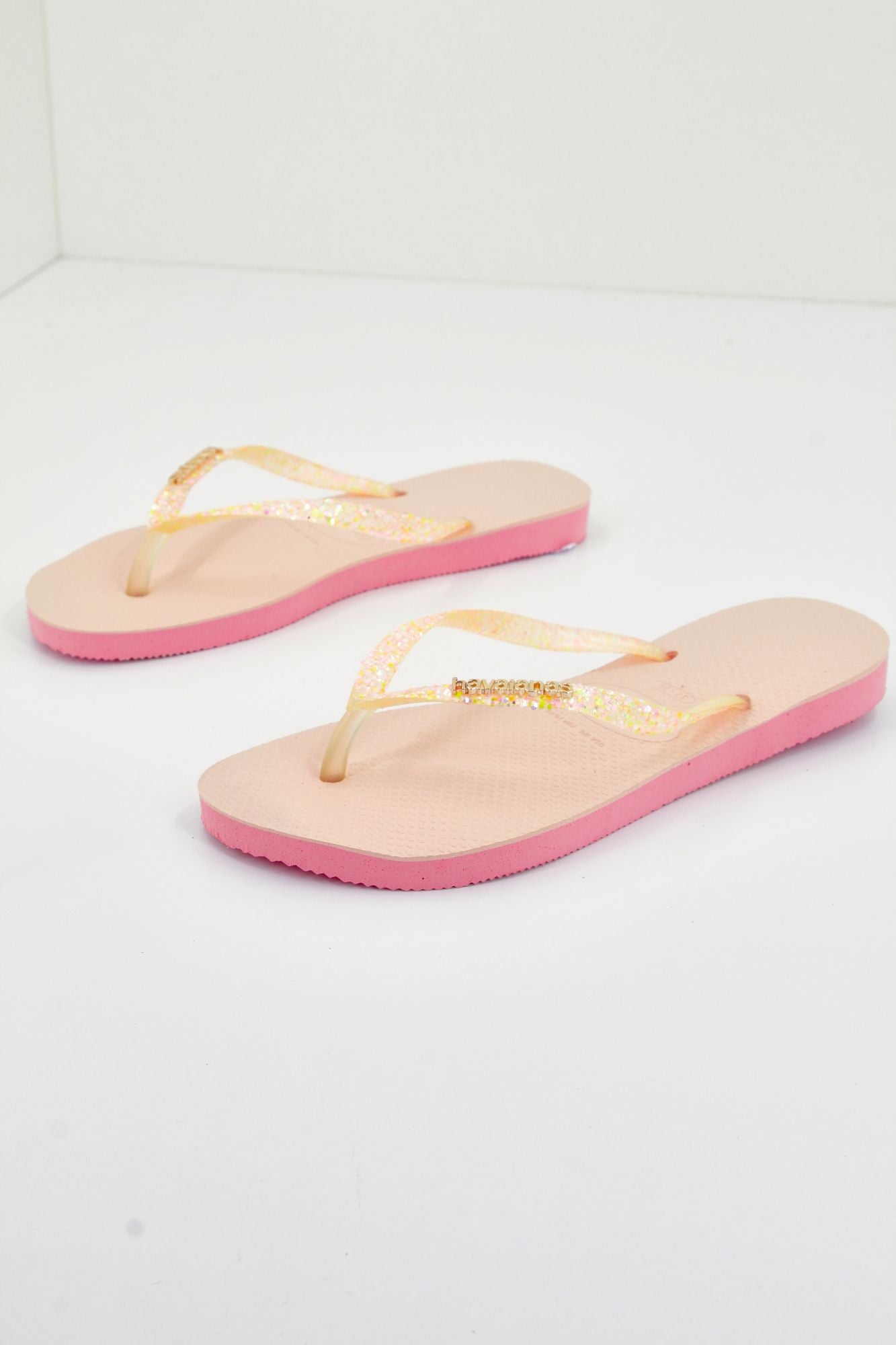 HAVAIANAS 4147122H  en color ROSA (2)