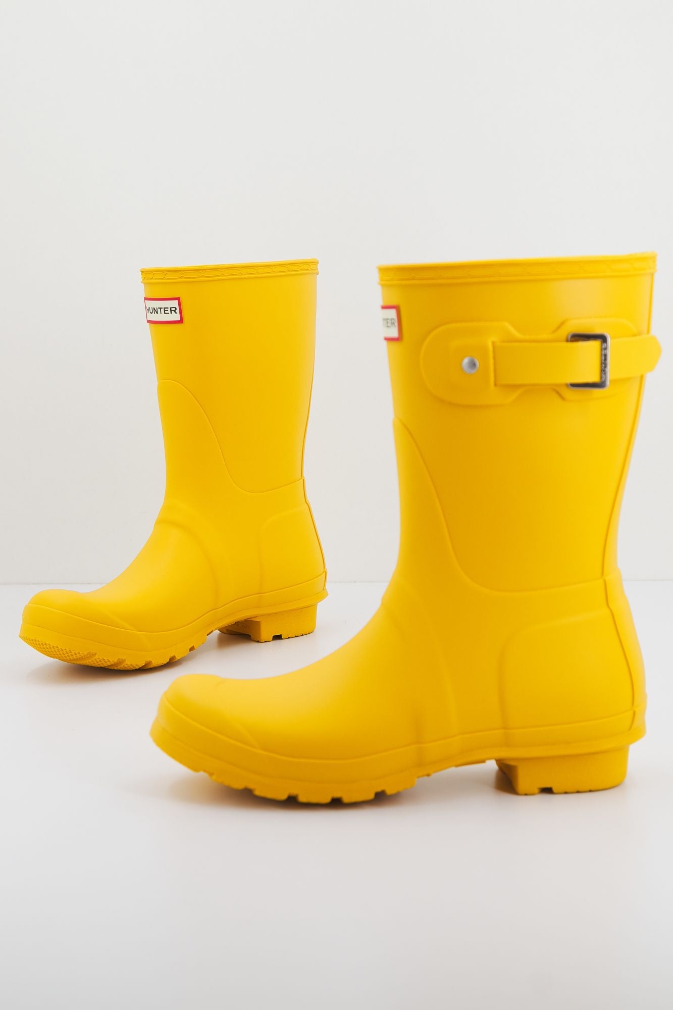 HUNTER  ORIGINAL SHORT en color AMARILLO (1)