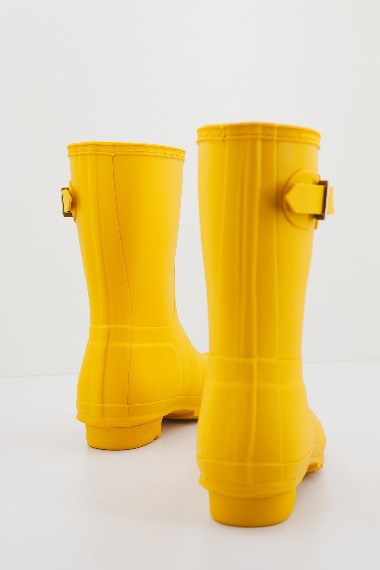 HUNTER  ORIGINAL SHORT en color AMARILLO (3)