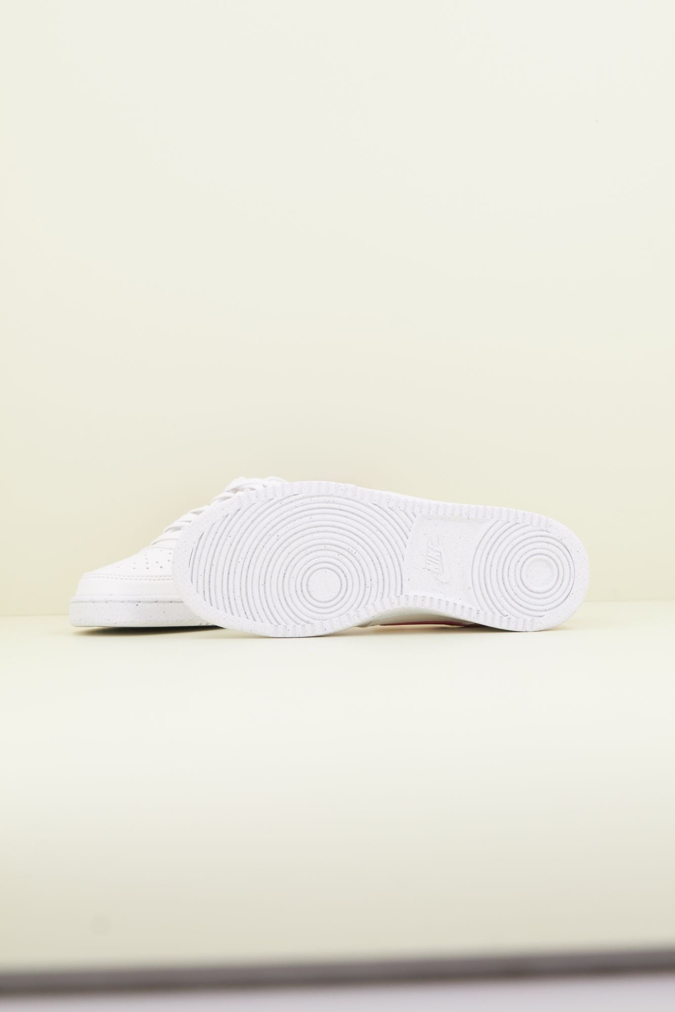 NIKE COURT VISION LOW BE WOM en color BLANCO (4)