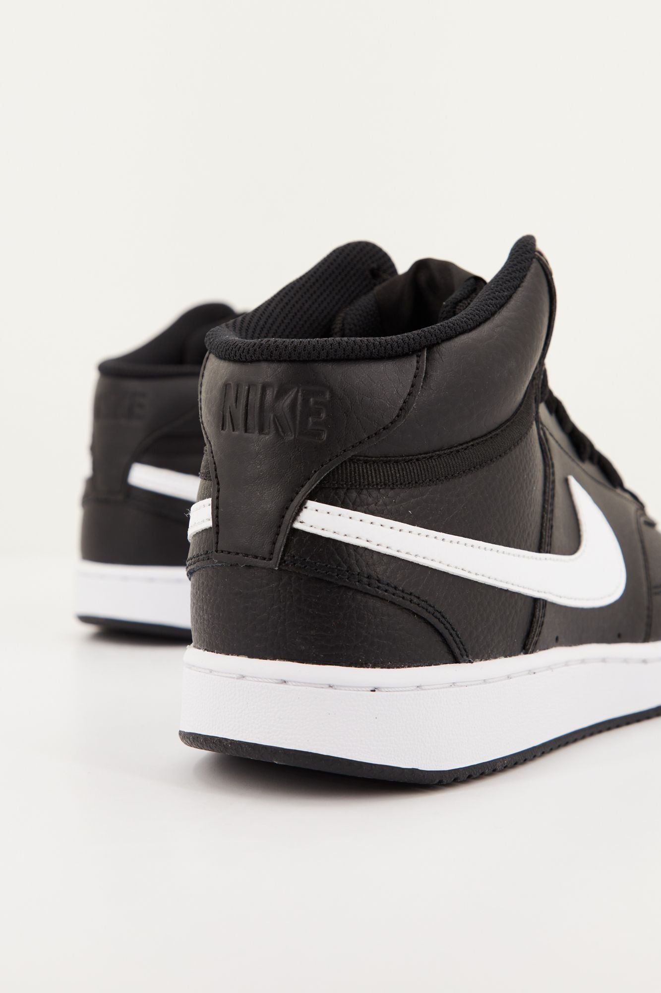 NIKE COURT VISION MID en color NEGRO (3)