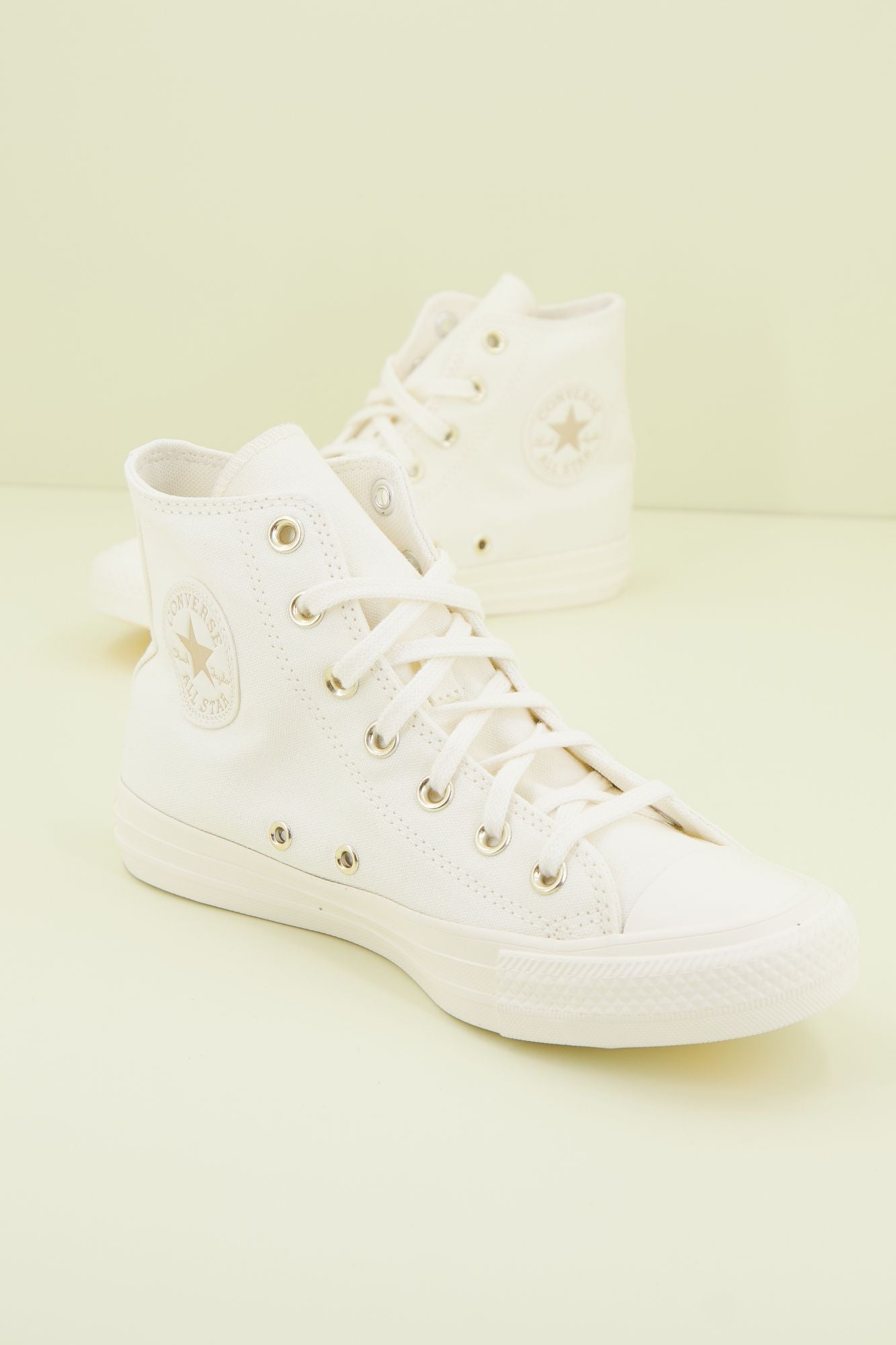 CONVERSE CHUCK TAYLOR ALL STAR HI en color BLANCO (1)